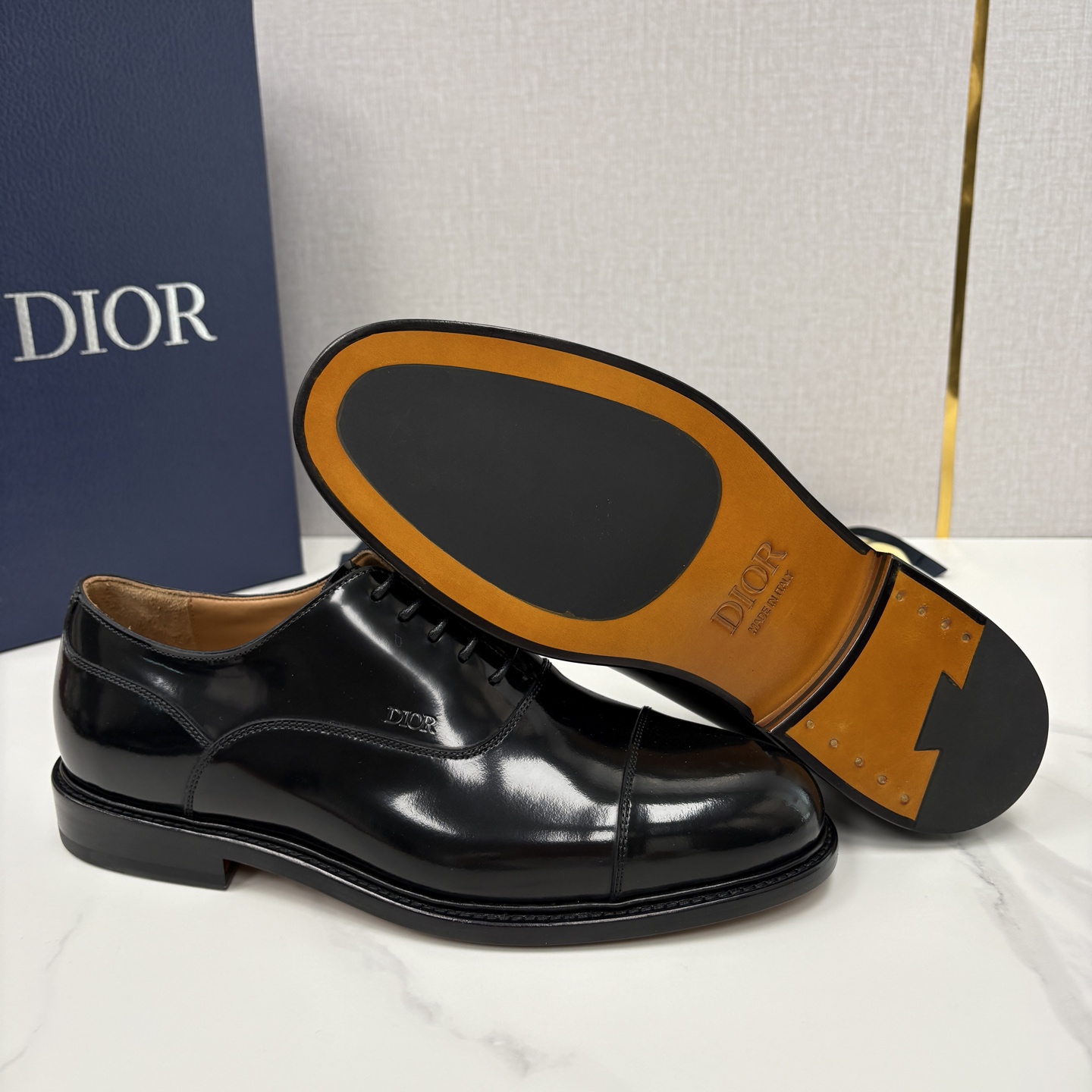 💋💍CD家新品 Dio* 迪-奥 高版本新款男士正装鞋皮鞋， Embassy德比鞋。 官方 9,400。