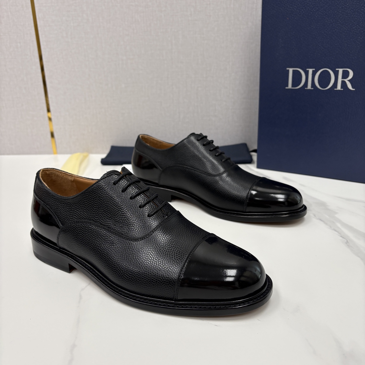 💋💍CD家新品 Dio* 迪-奥 高版本新款男士正装鞋皮鞋， Embassy德比鞋。 官方 9,400。