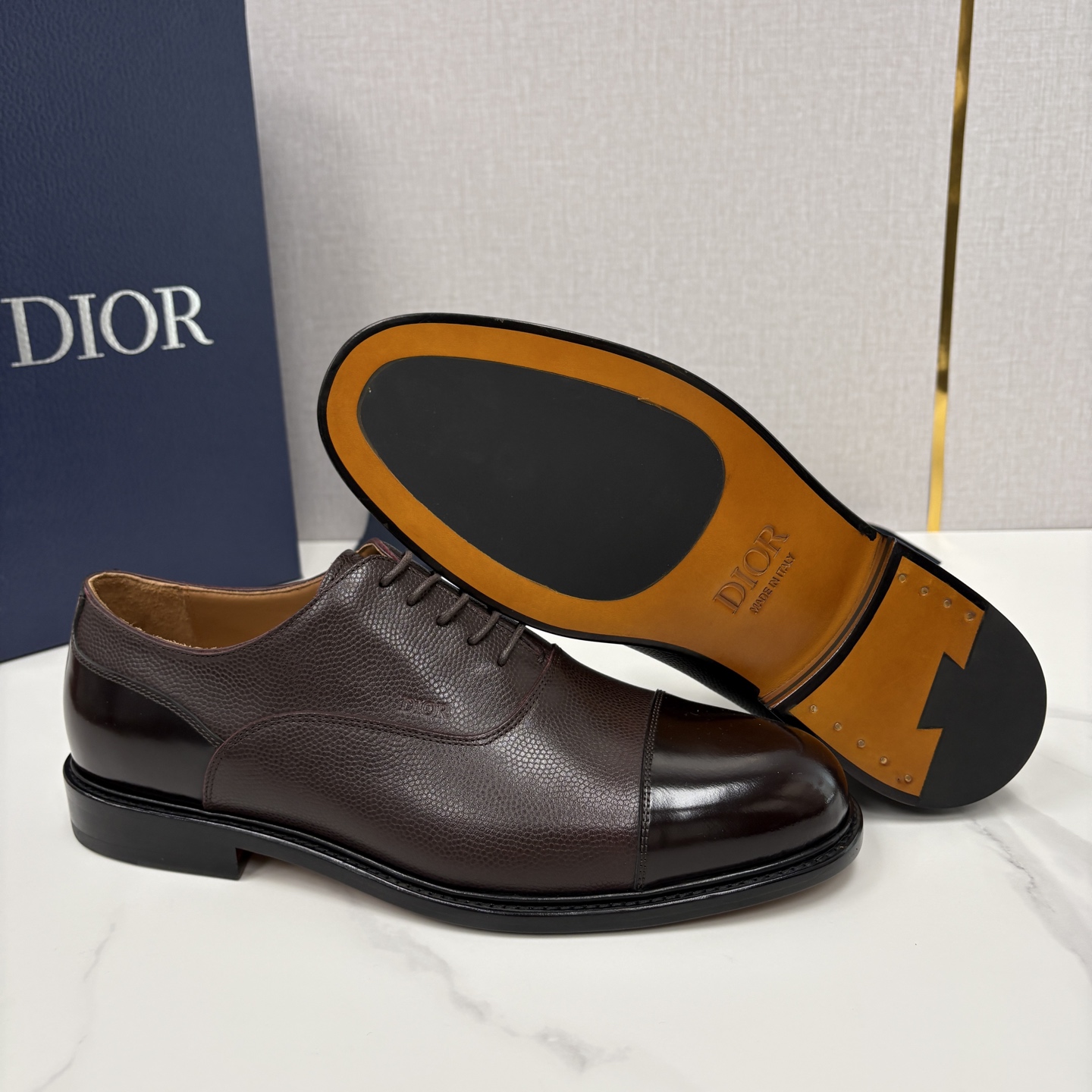 💋💍CD家新品 Dio* 迪-奥 高版本新款男士正装鞋皮鞋， Embassy德比鞋。 官方 9,400。