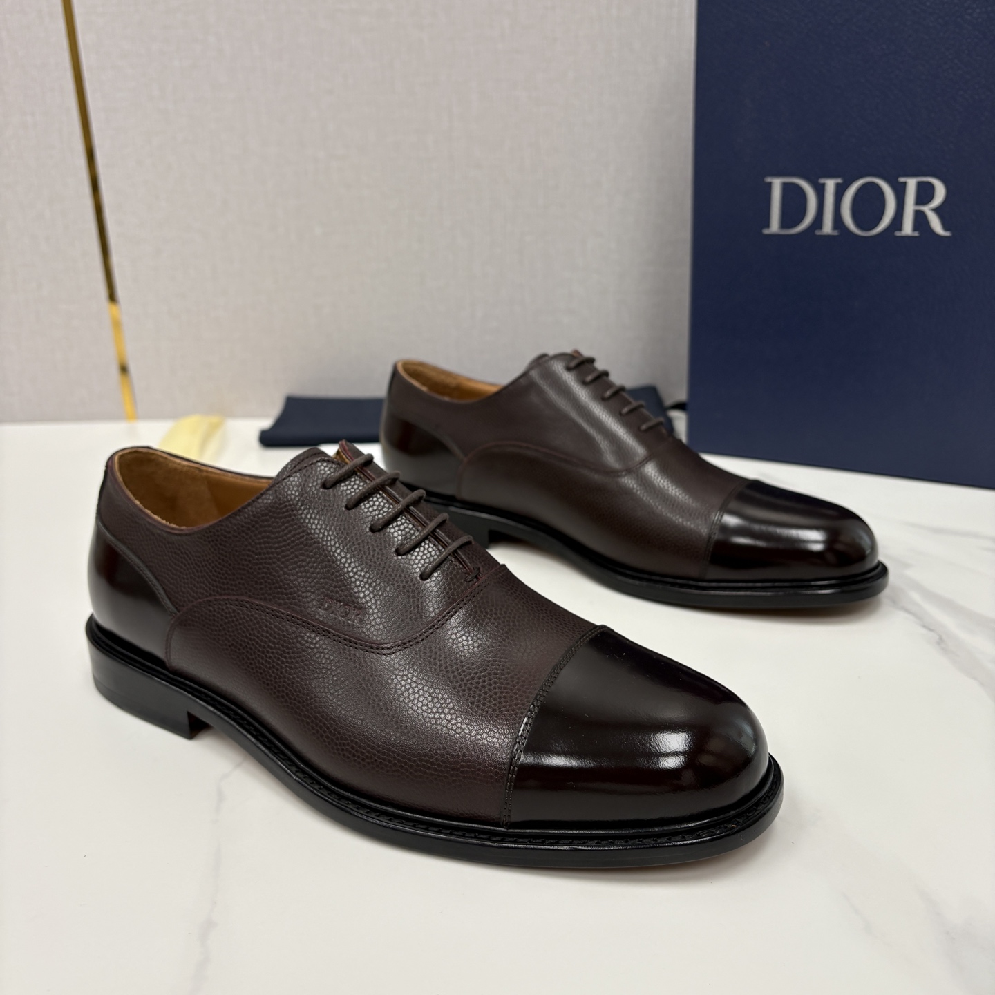 💋💍CD家新品 Dio* 迪-奥 高版本新款男士正装鞋皮鞋， Embassy德比鞋。 官方 9,400。