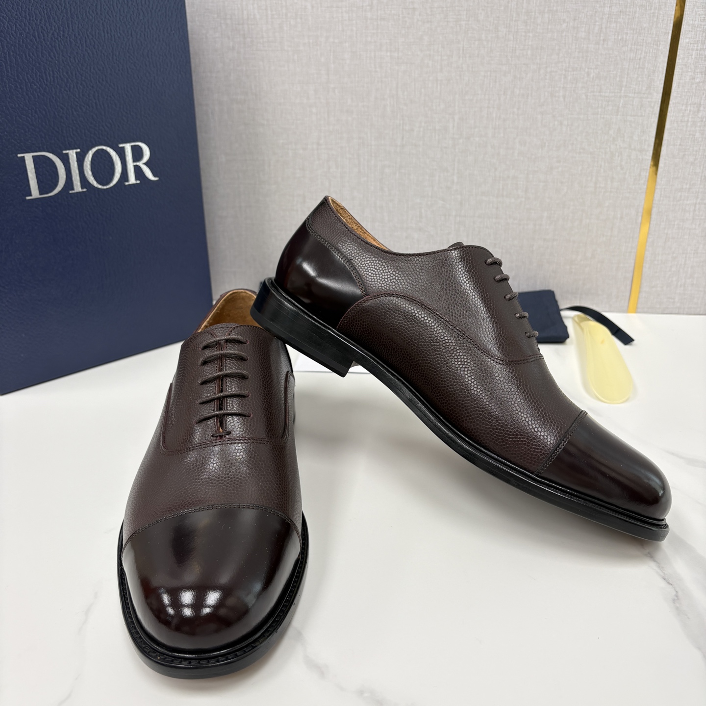 💋💍CD家新品 Dio* 迪-奥 高版本新款男士正装鞋皮鞋， Embassy德比鞋。 官方 9,400。