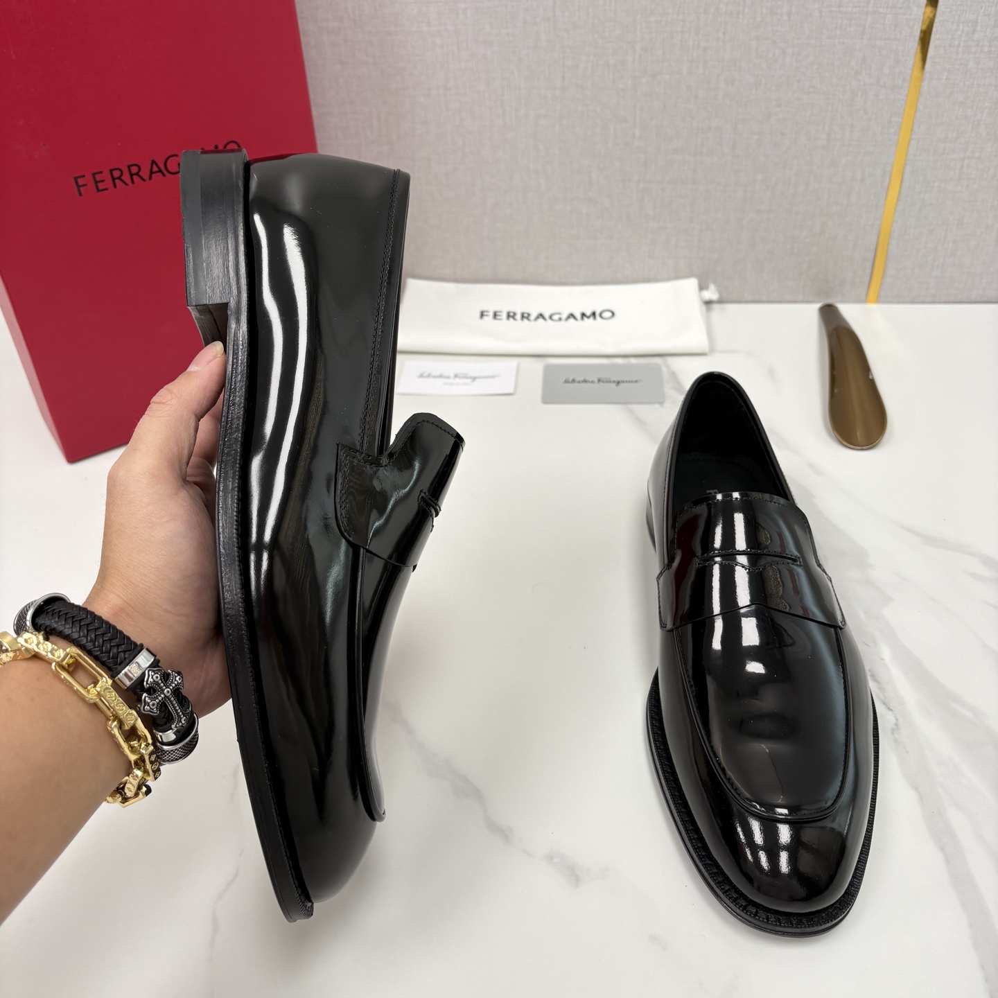 💋💍 SF 菲拉** 专柜同步新款 男士便鞋 可休闲可正装莫卡辛乐福皮鞋 经典造型体现正装时髦魅力，全新