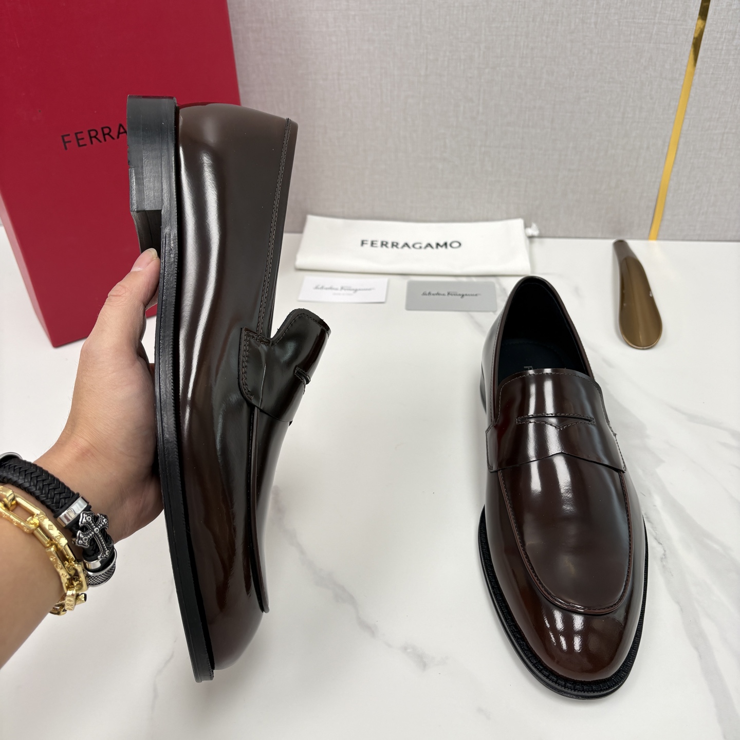 💋💍 SF 菲拉** 专柜同步新款 男士便鞋 可休闲可正装莫卡辛乐福皮鞋 经典造型体现正装时髦魅力，全新