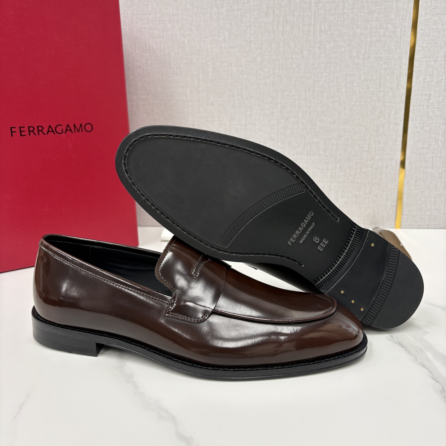 💋💍 SF 菲拉** 专柜同步新款 男士便鞋 可休闲可正装莫卡辛乐福皮鞋 经典造型体现正装时髦魅力，全新