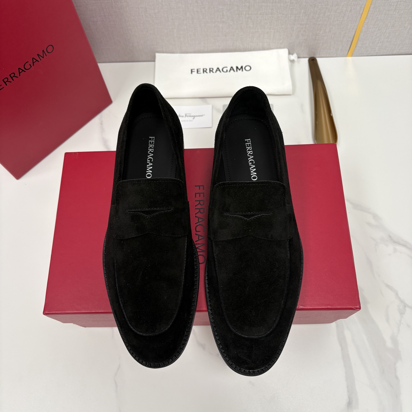 💋💍 SF 菲拉** 专柜同步新款 男士便鞋 可休闲可正装莫卡辛乐福皮鞋 经典造型体现正装时髦魅力，全新