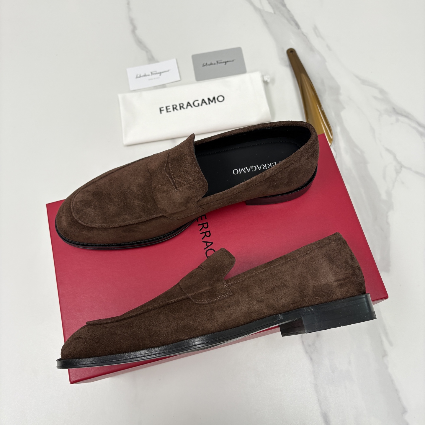 💋💍 SF 菲拉** 专柜同步新款 男士便鞋 可休闲可正装莫卡辛乐福皮鞋 经典造型体现正装时髦魅力，全新