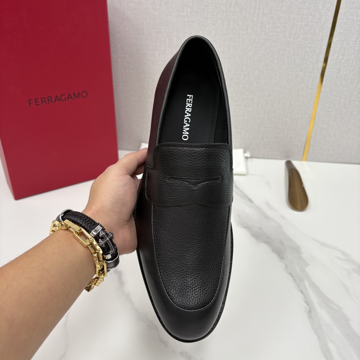 💋💍 SF 菲拉** 专柜同步新款 男士便鞋 可休闲可正装莫卡辛乐福皮鞋 经典造型体现正装时髦魅力，全新