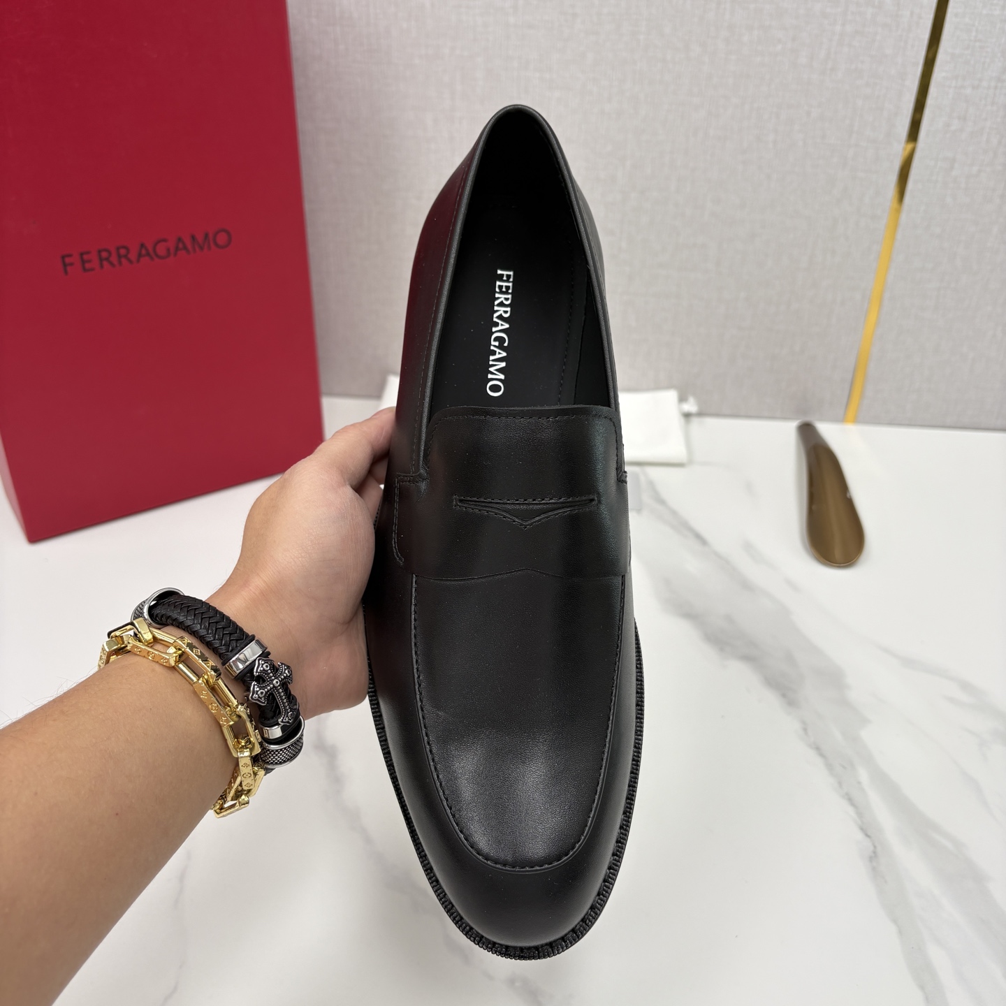 💋💍 SF 菲拉** 专柜同步新款 男士便鞋 可休闲可正装莫卡辛乐福皮鞋 经典造型体现正装时髦魅力，全新