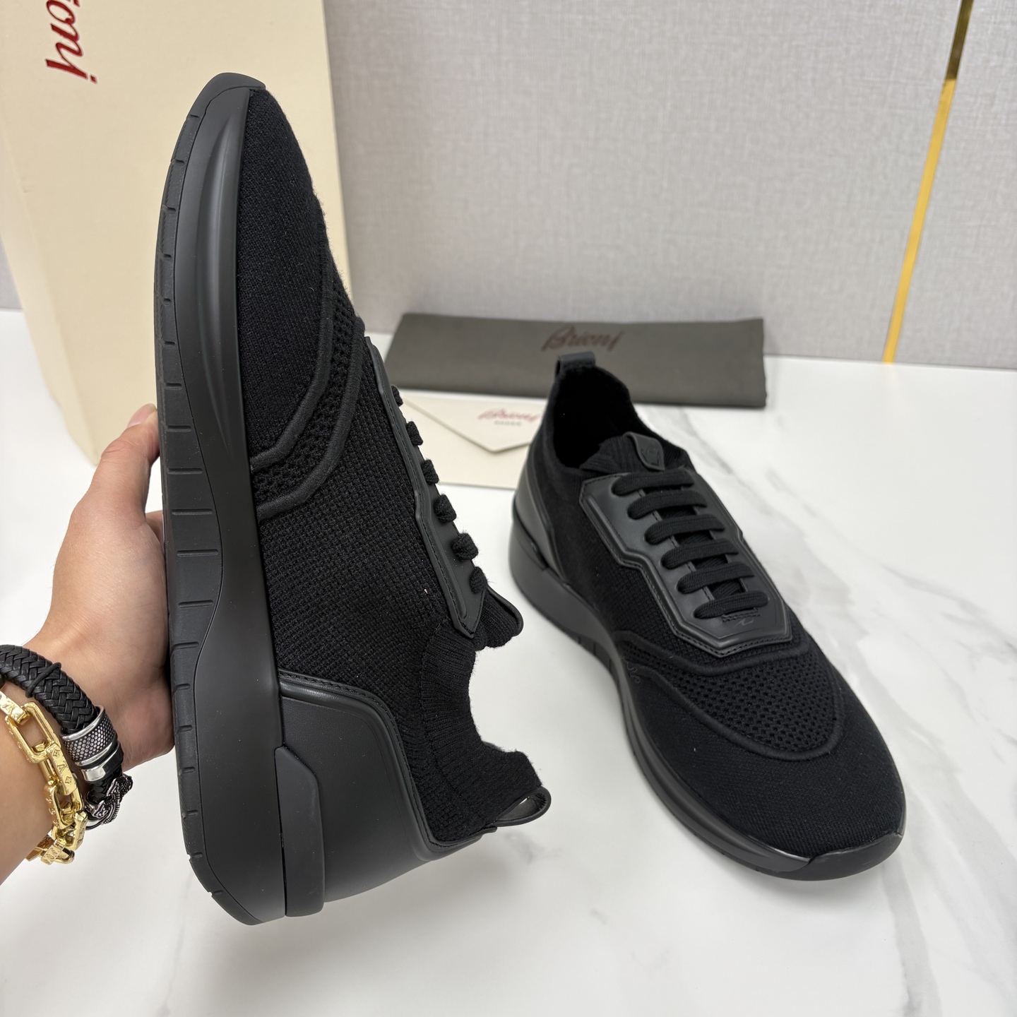 💋💍 Brion* （布里-奥尼） 男士新款轻奢休闲运动鞋 该品牌于1945年创立于意大利罗马的男装奢侈