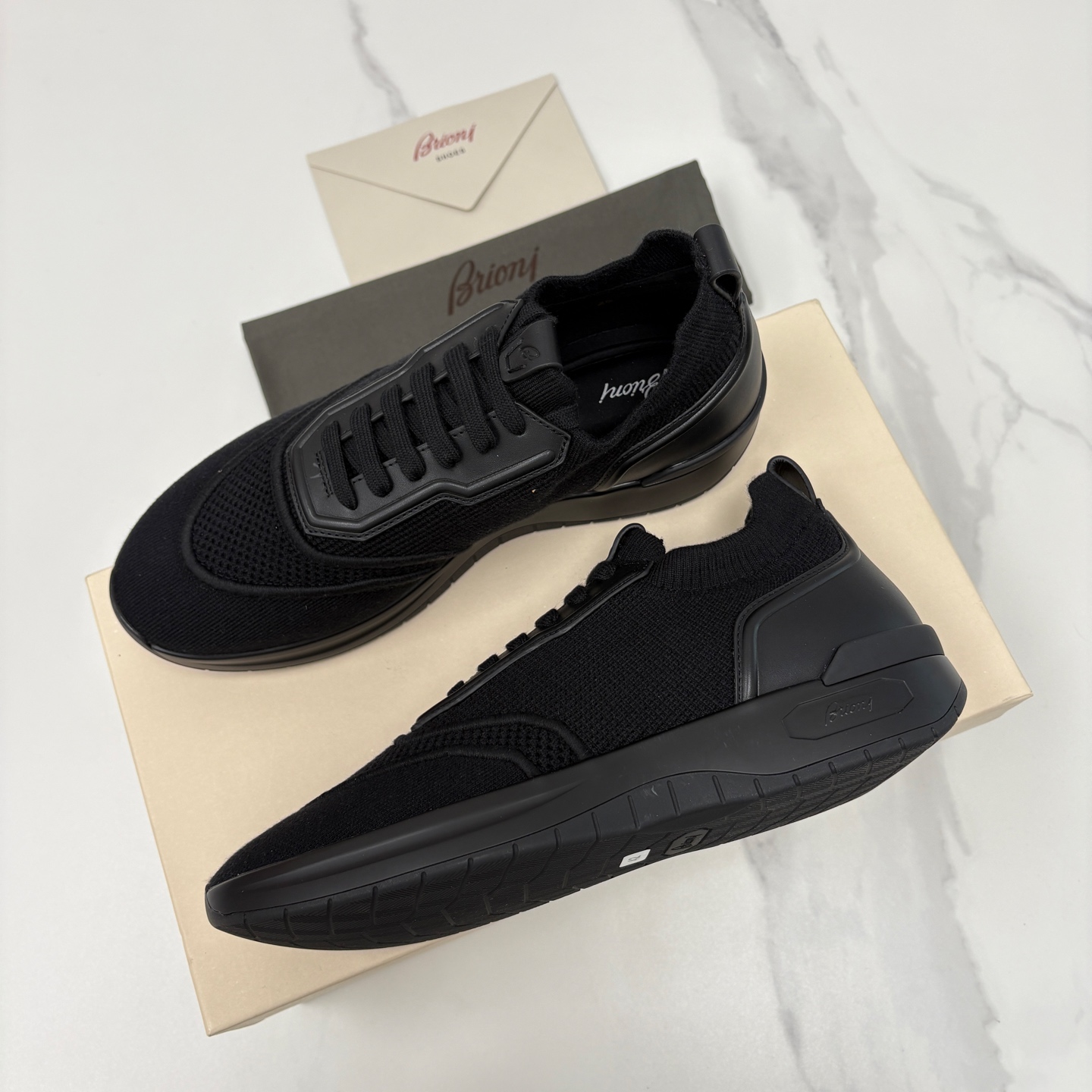 💋💍 Brion* （布里-奥尼） 男士新款轻奢休闲运动鞋 该品牌于1945年创立于意大利罗马的男装奢侈
