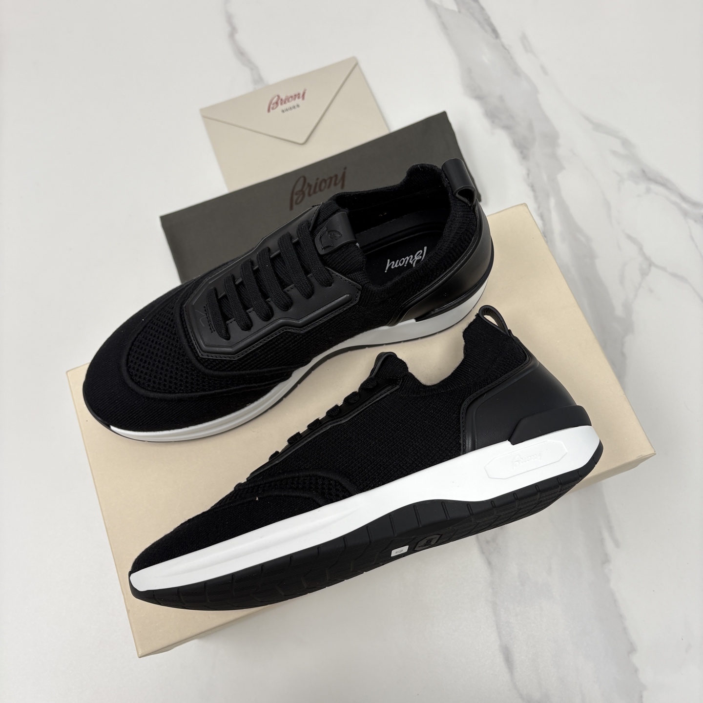 💋💍 Brion* （布里-奥尼） 男士新款轻奢休闲运动鞋 该品牌于1945年创立于意大利罗马的男装奢侈