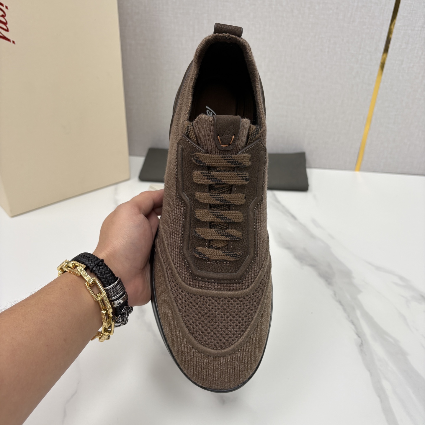 💋💍 Brion* （布里-奥尼） 男士新款轻奢休闲运动鞋 该品牌于1945年创立于意大利罗马的男装奢侈