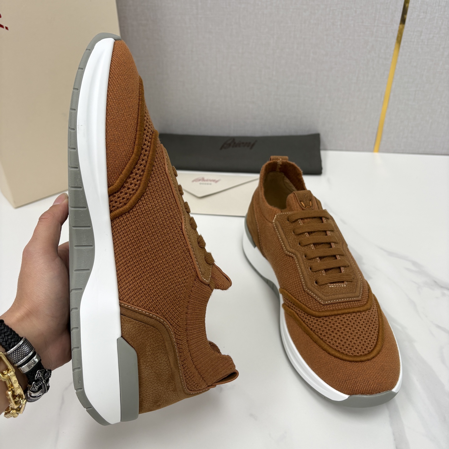 💋💍 Brion* （布里-奥尼） 男士新款轻奢休闲运动鞋 该品牌于1945年创立于意大利罗马的男装奢侈