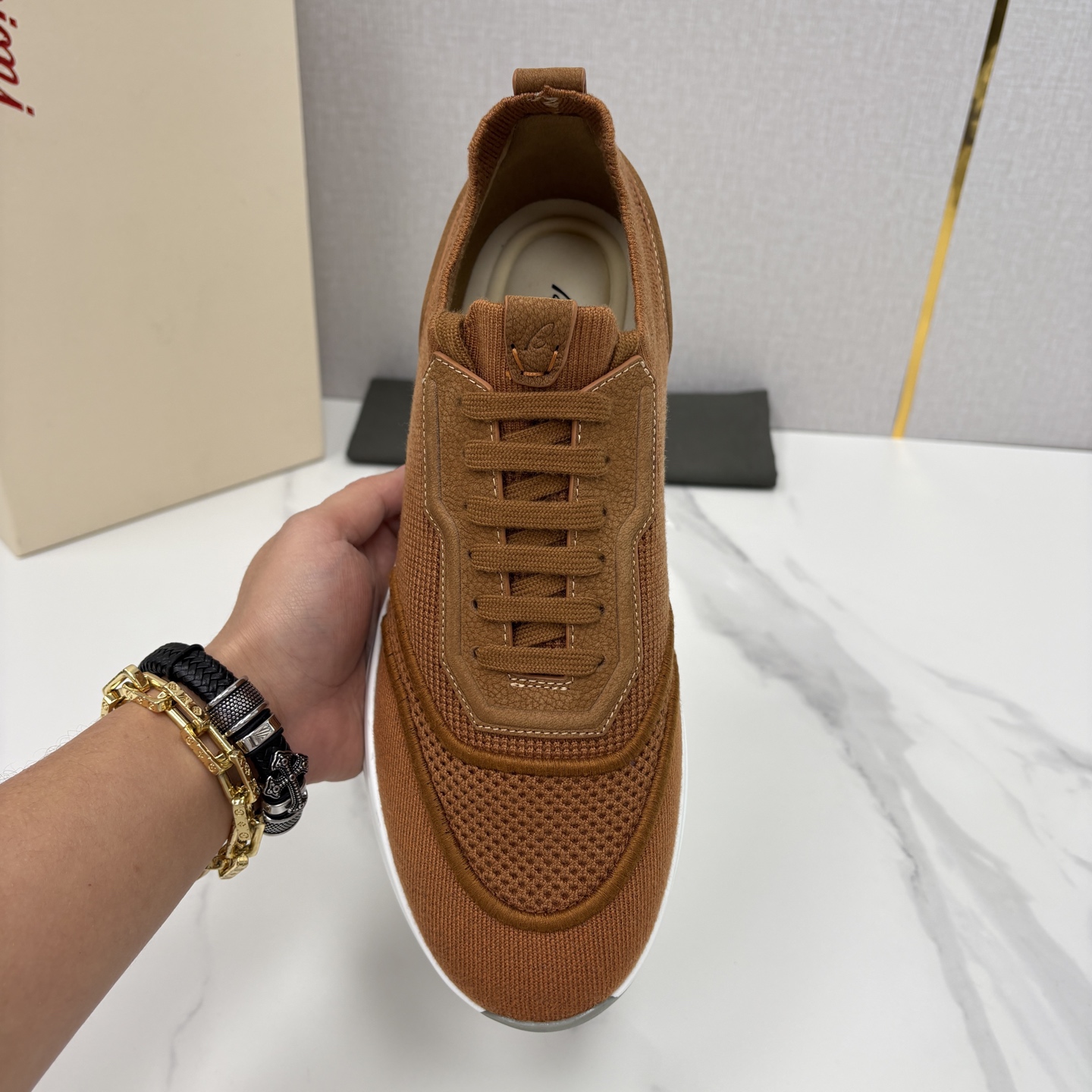 💋💍 Brion* （布里-奥尼） 男士新款轻奢休闲运动鞋 该品牌于1945年创立于意大利罗马的男装奢侈