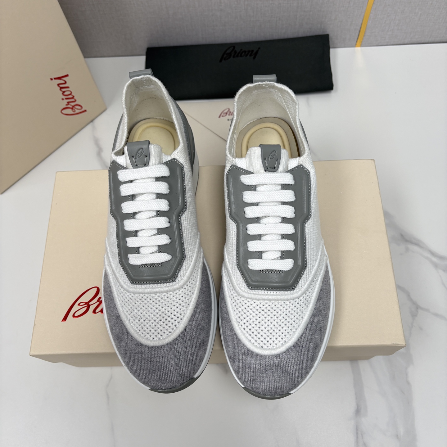 💋💍 Brion* （布里-奥尼） 男士新款轻奢休闲运动鞋 该品牌于1945年创立于意大利罗马的男装奢侈