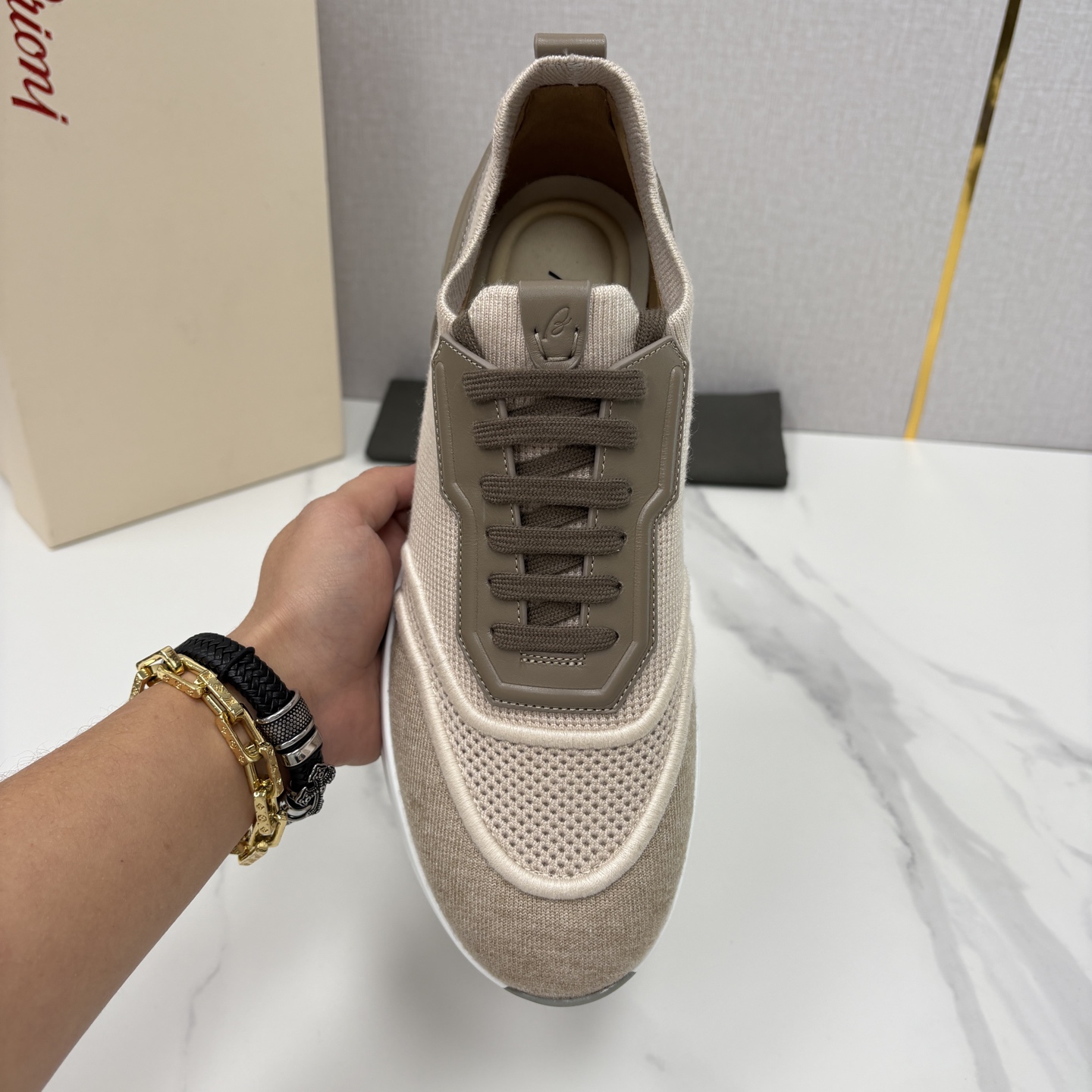 💋💍 Brion* （布里-奥尼） 男士新款轻奢休闲运动鞋 该品牌于1945年创立于意大利罗马的男装奢侈