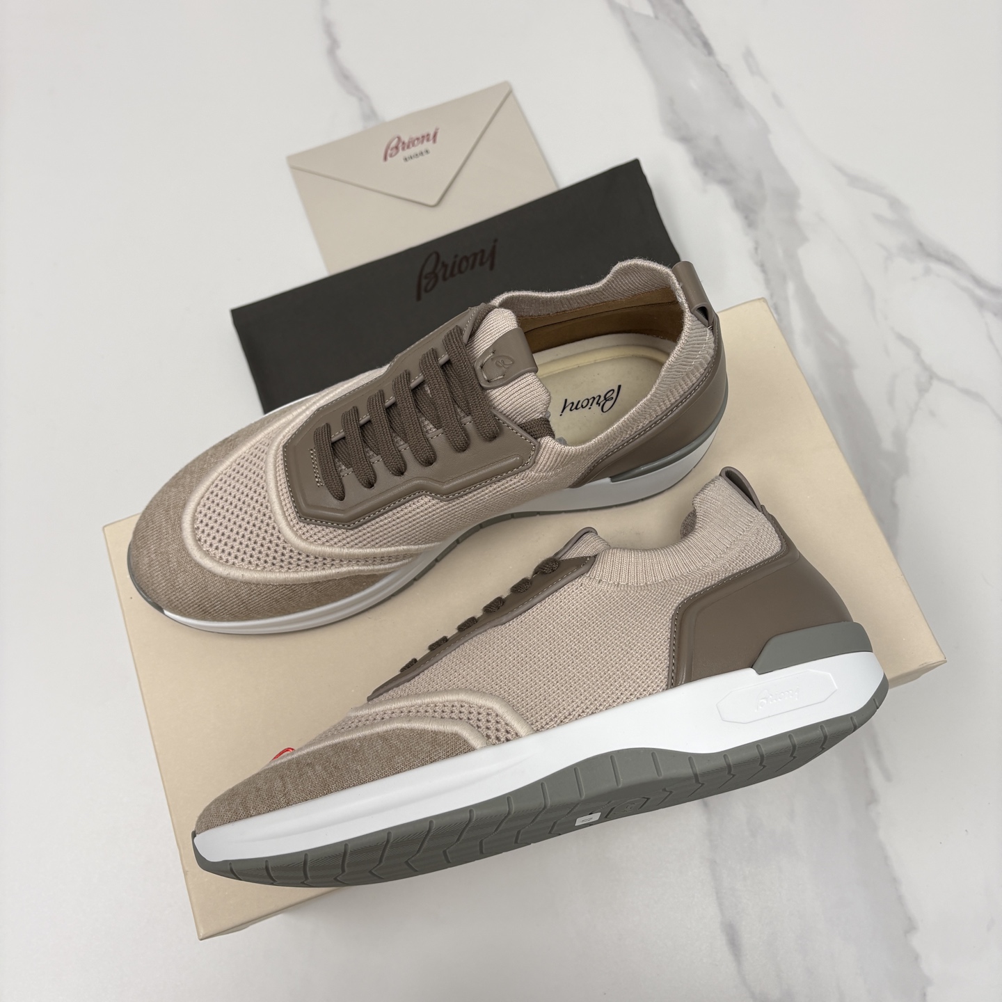 💋💍 Brion* （布里-奥尼） 男士新款轻奢休闲运动鞋 该品牌于1945年创立于意大利罗马的男装奢侈
