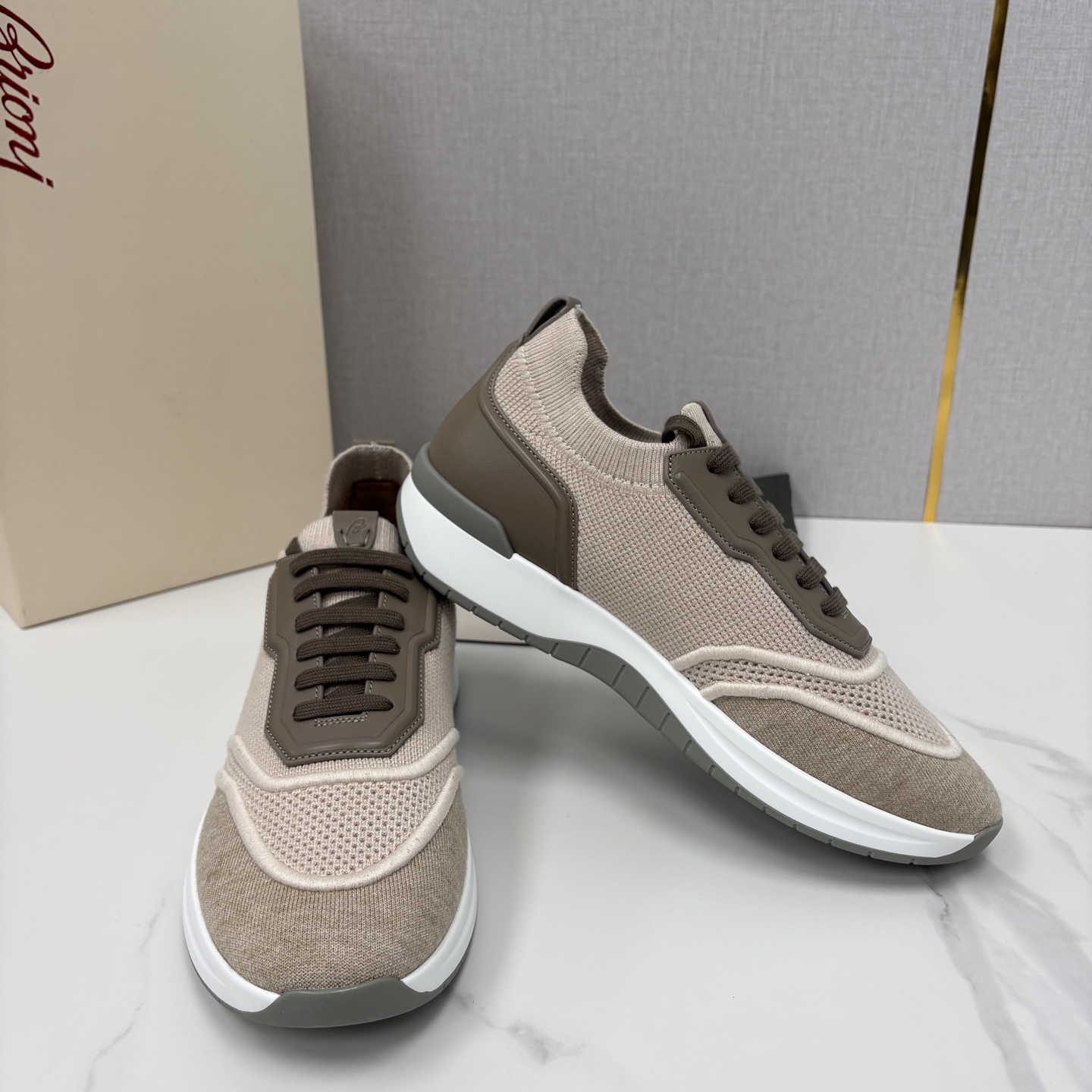 💋💍 Brion* （布里-奥尼） 男士新款轻奢休闲运动鞋 该品牌于1945年创立于意大利罗马的男装奢侈