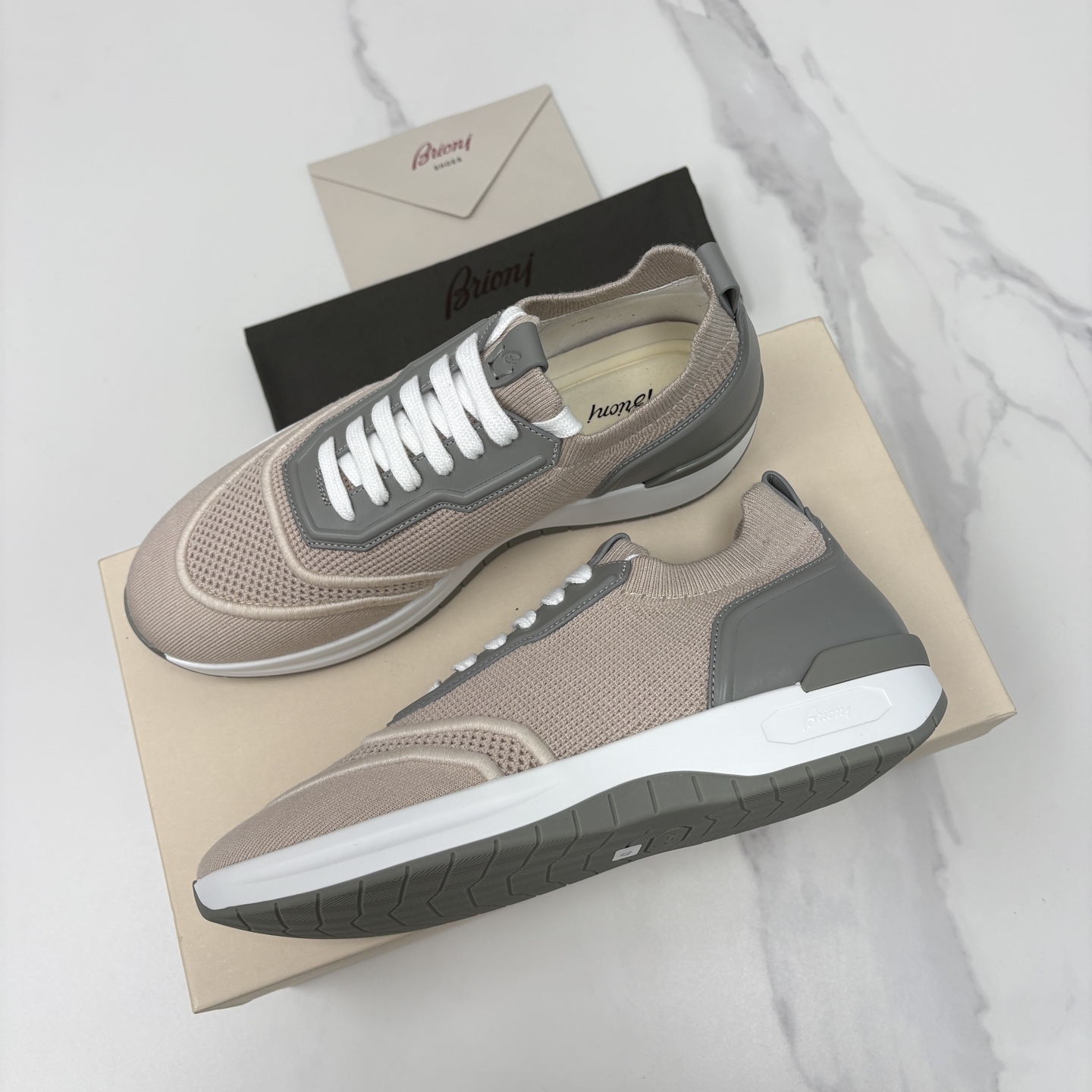 💋💍 Brion* （布里-奥尼） 男士新款轻奢休闲运动鞋 该品牌于1945年创立于意大利罗马的男装奢侈