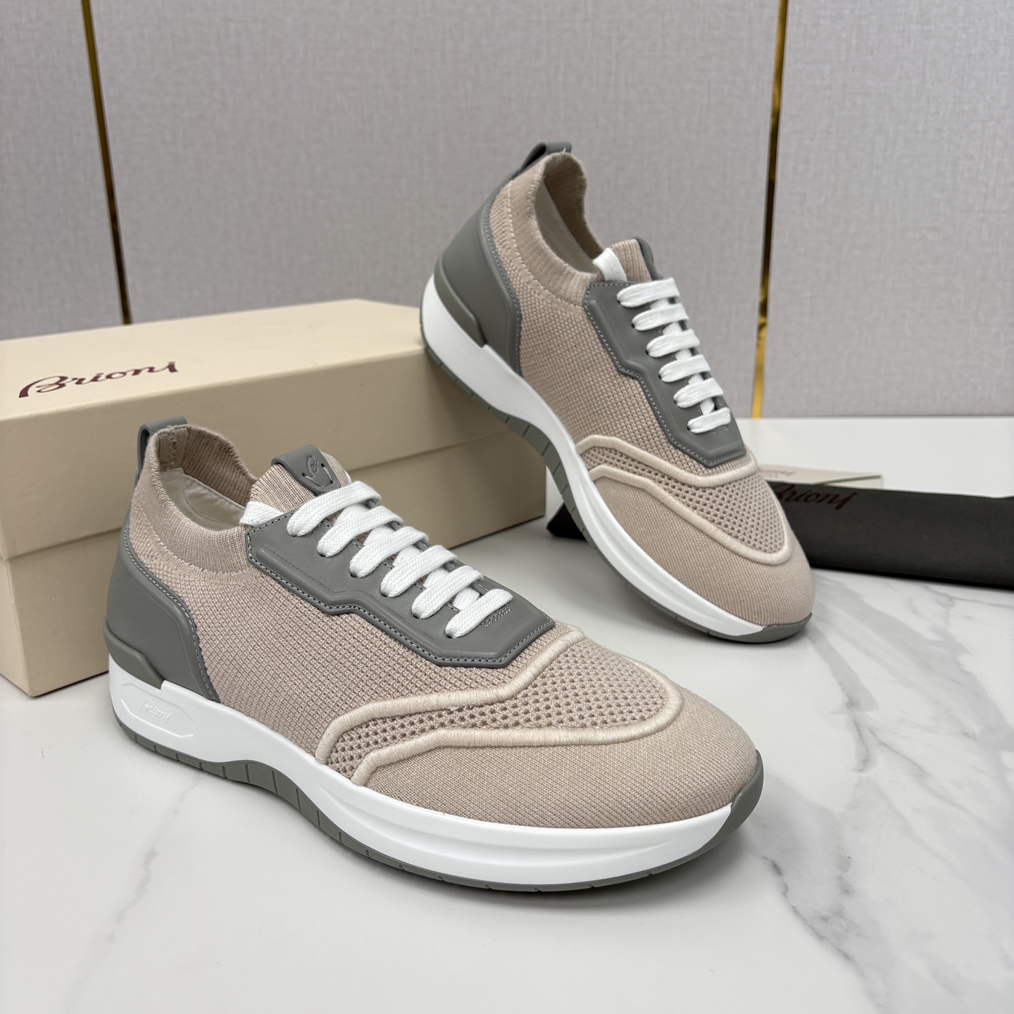 💋💍 Brion* （布里-奥尼） 男士新款轻奢休闲运动鞋 该品牌于1945年创立于意大利罗马的男装奢侈