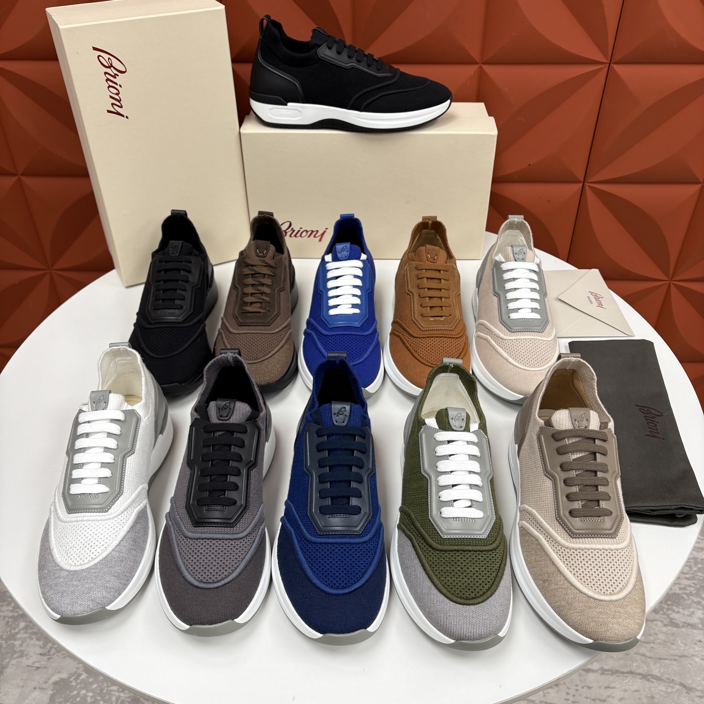 💋💍 Brion* （布里-奥尼） 男士新款轻奢休闲运动鞋 该品牌于1945年创立于意大利罗马的男装奢侈
