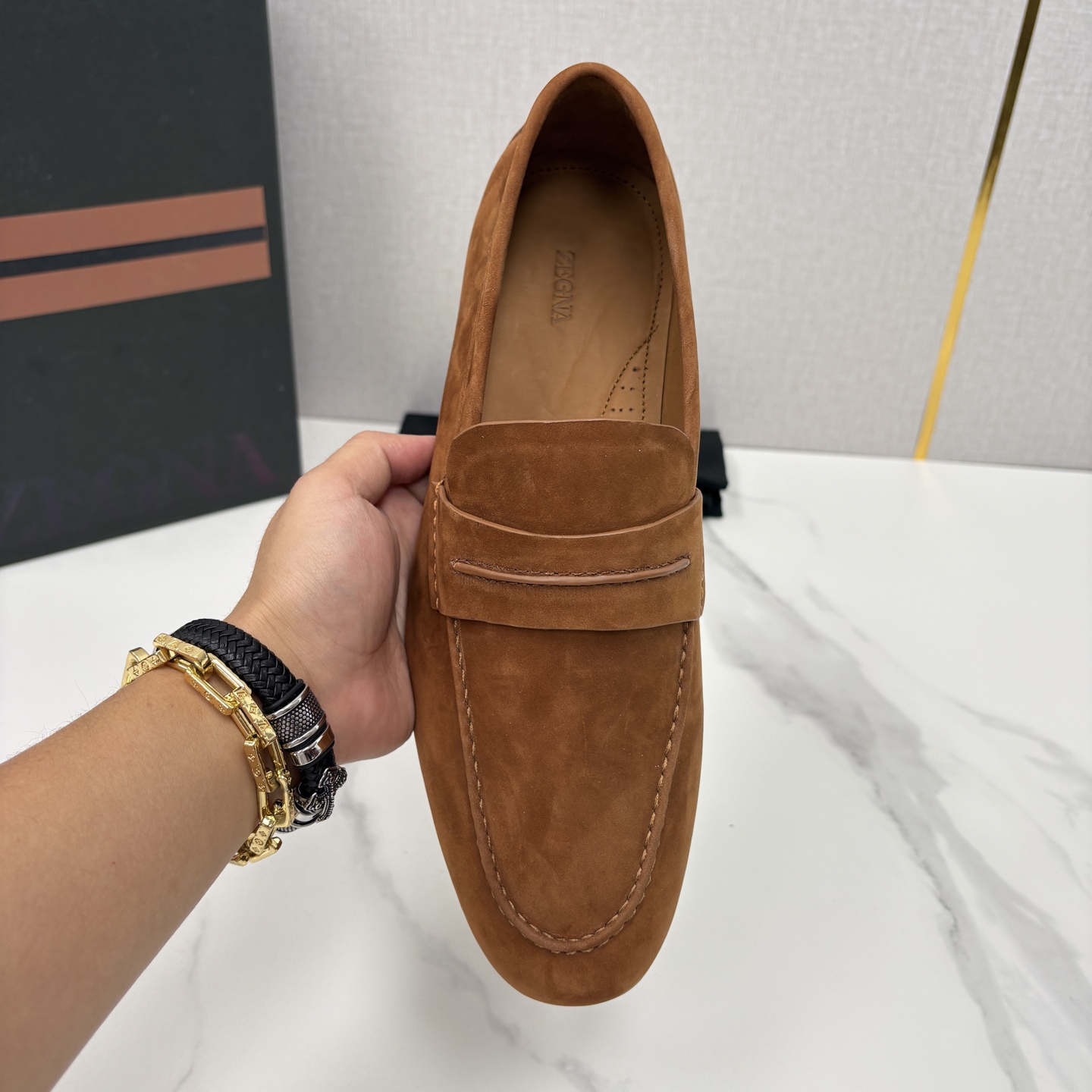 💋💍 Zegn* 杰尼～亚 新款乐福鞋皮鞋 这款 MOCASSIN粒面乐福皮鞋 以小牛面擦色皮/精品磨砂