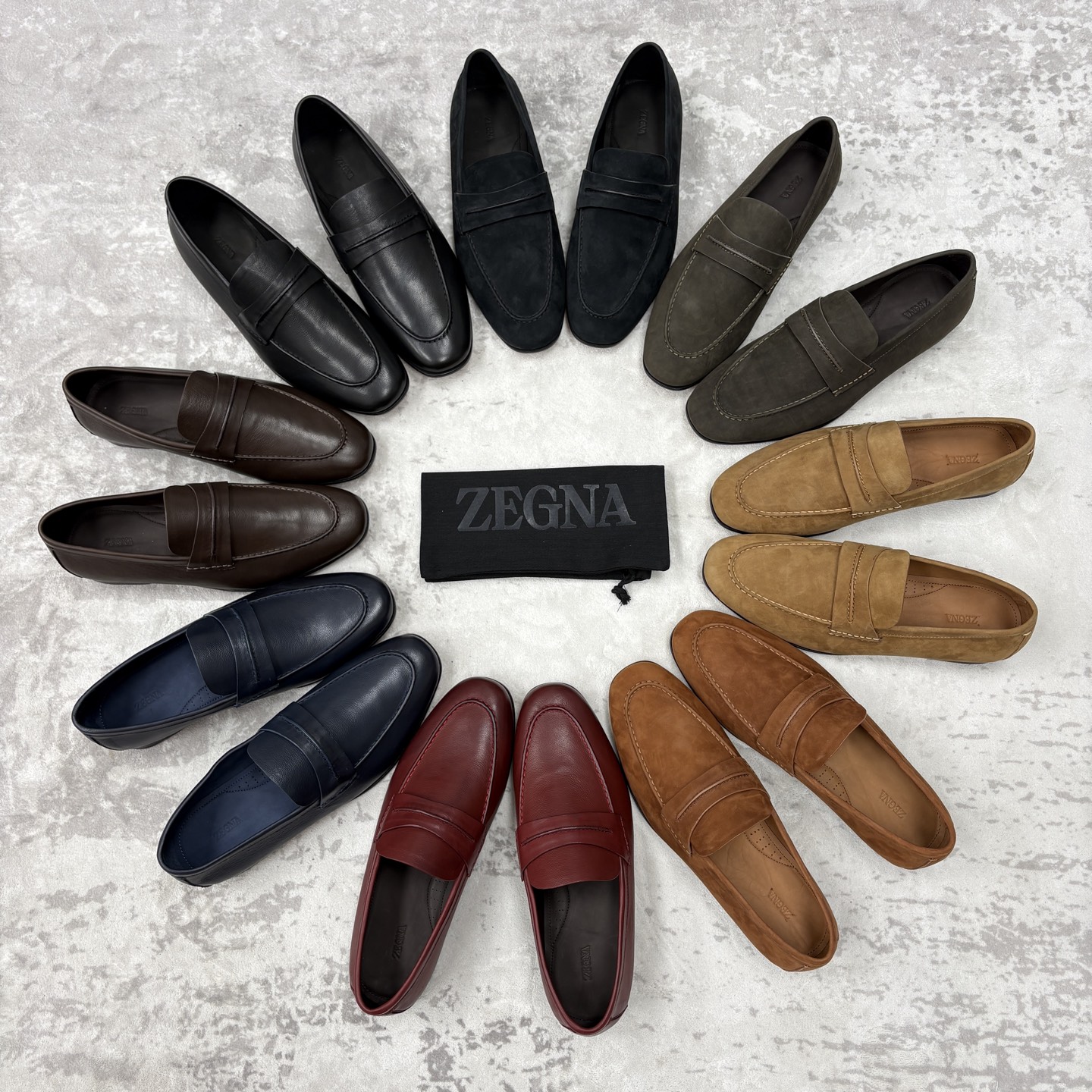 💋💍 Zegn* 杰尼～亚 新款乐福鞋皮鞋 这款 MOCASSIN粒面乐福皮鞋 以小牛面擦色皮/精品磨砂