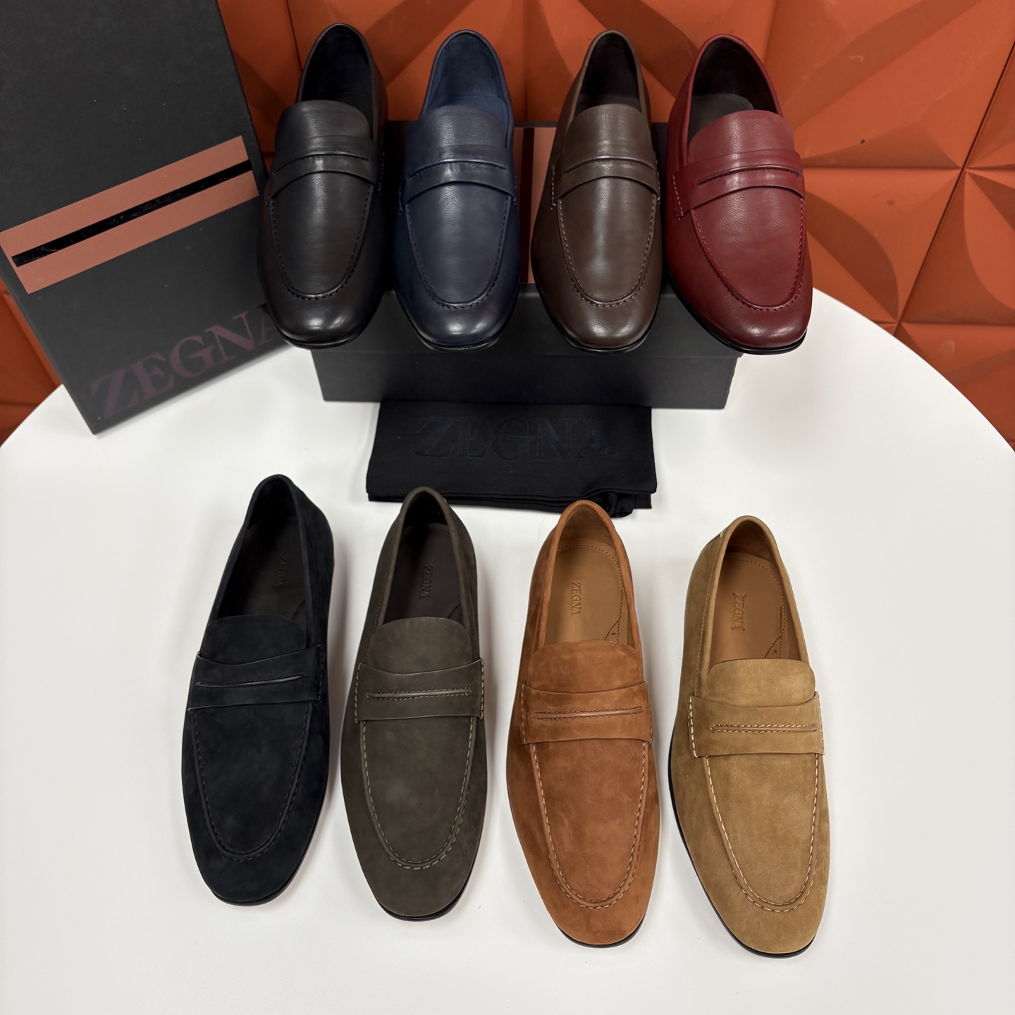 💋💍 Zegn* 杰尼～亚 新款乐福鞋皮鞋 这款 MOCASSIN粒面乐福皮鞋 以小牛面擦色皮/精品磨砂