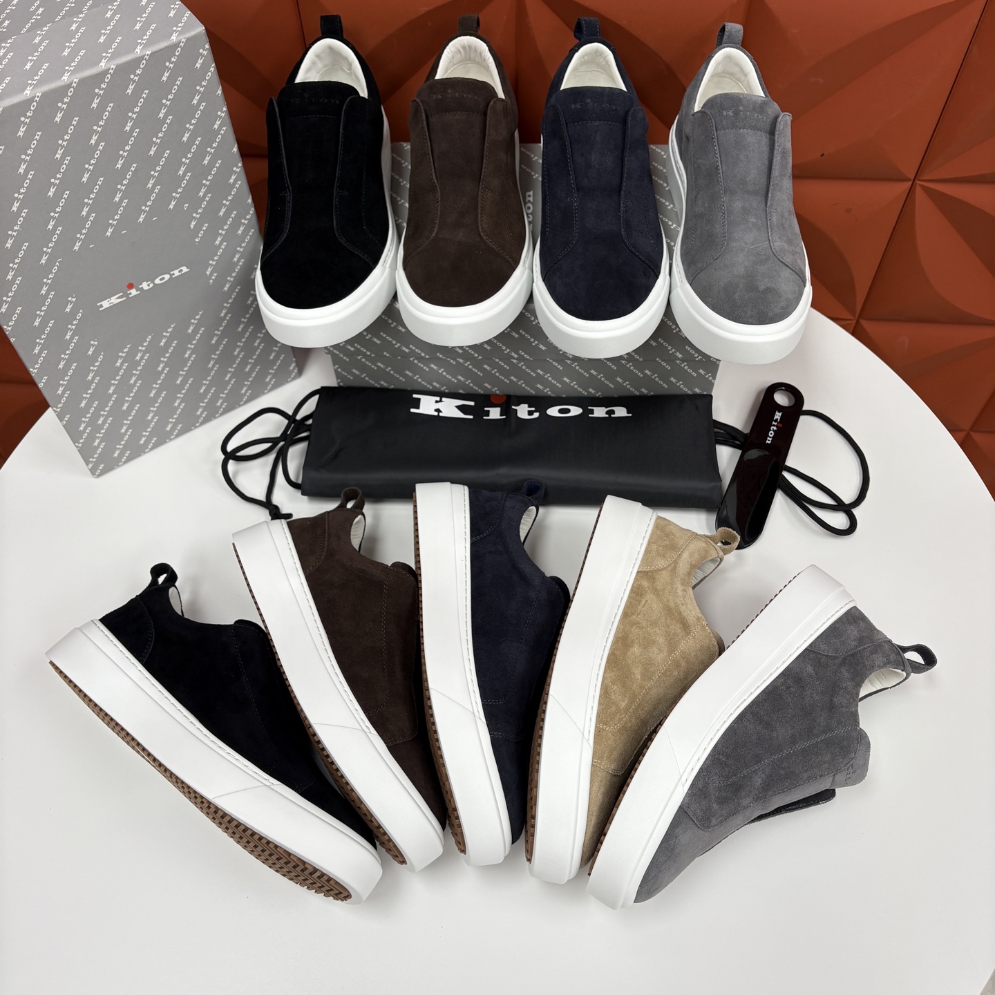 💋💍 Kito*n 新品 男士拼色厚底休闲鞋 鞋面采用高丝光磨砂牛皮+优质小牛皮的拼接设计，磨砂皮细腻软