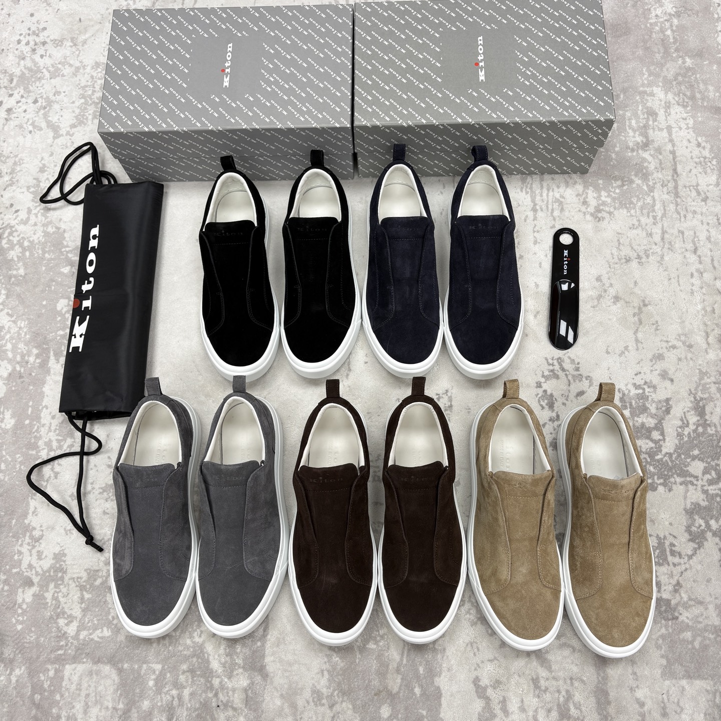 💋💍 Kito*n 新品 男士拼色厚底休闲鞋 鞋面采用高丝光磨砂牛皮+优质小牛皮的拼接设计，磨砂皮细腻软