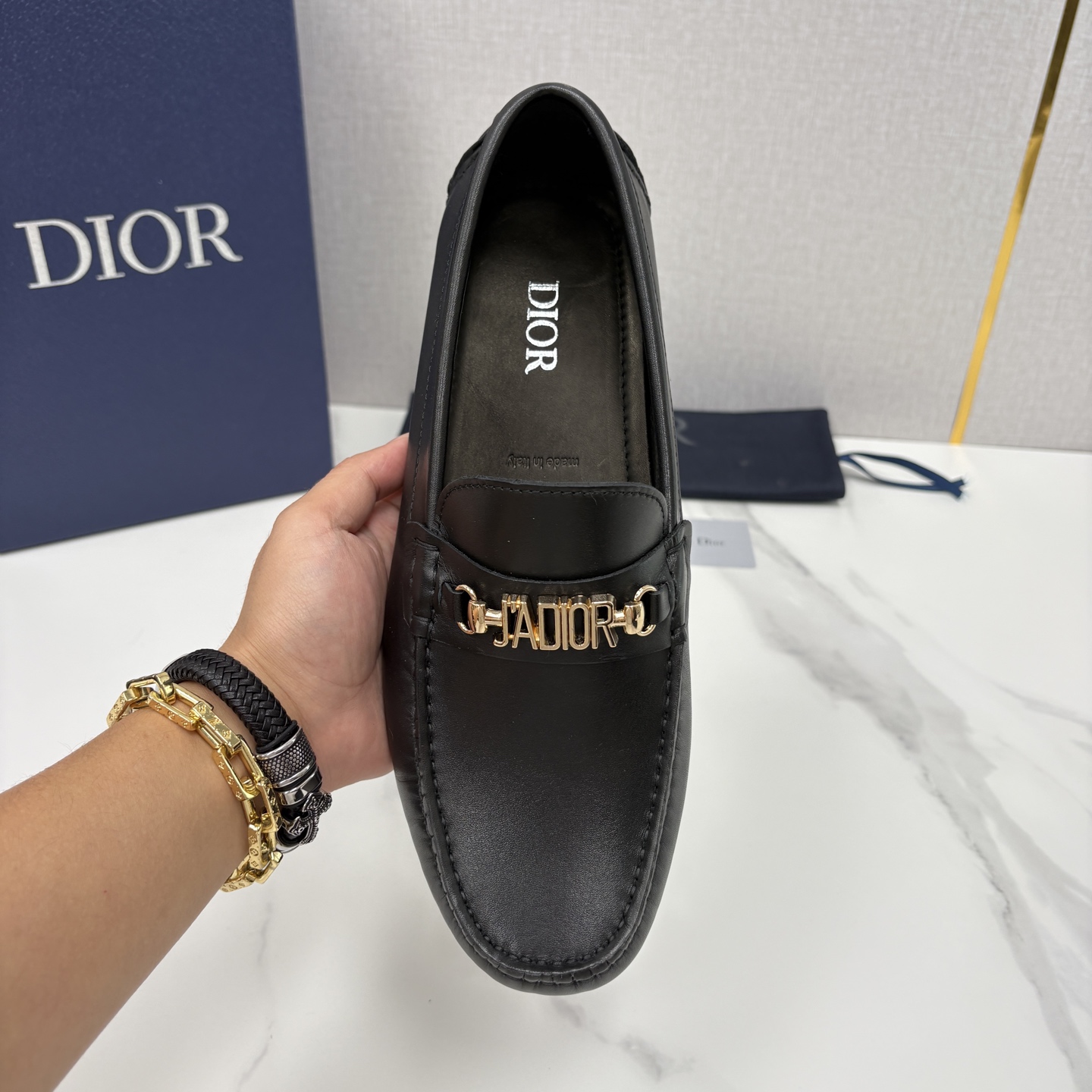 💋💍CD 迪-奥新品 男士套脚豆豆鞋 这款乐福鞋延续标志性的正装鞋履轮廓，以更加优雅的设计呈现。精致手工