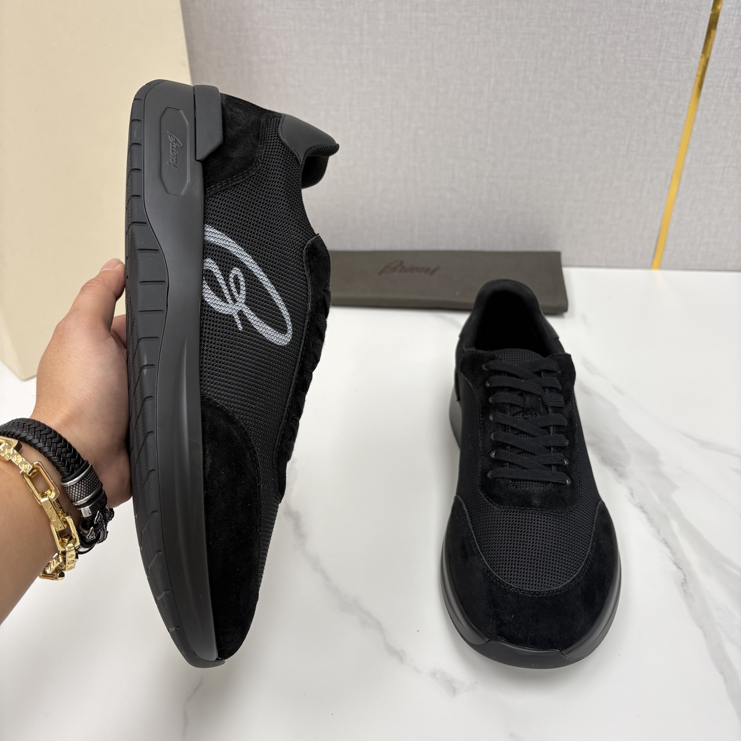 💋💍 Brion* （布里-奥尼） 男士新款轻奢休闲运动鞋 该品牌于1945年创立于意大利罗马的男装奢侈