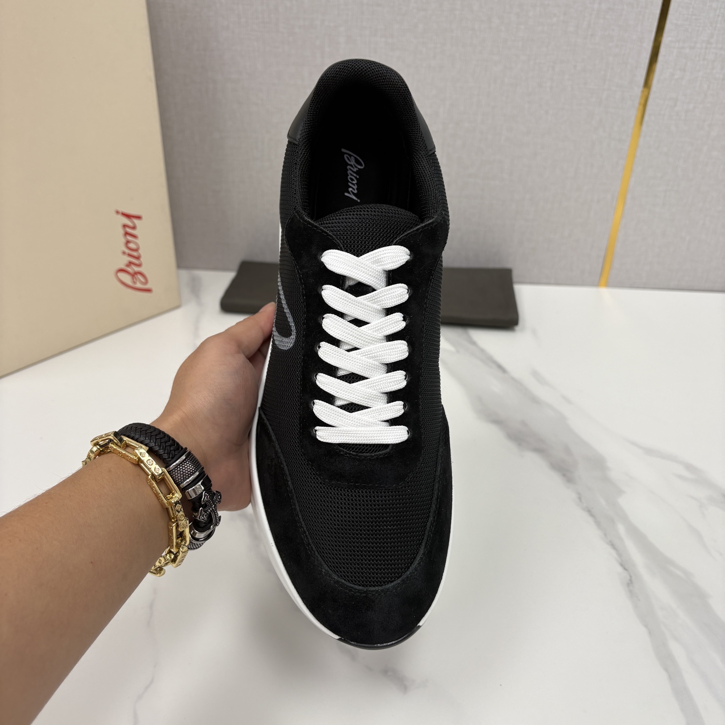 💋💍 Brion* （布里-奥尼） 男士新款轻奢休闲运动鞋 该品牌于1945年创立于意大利罗马的男装奢侈