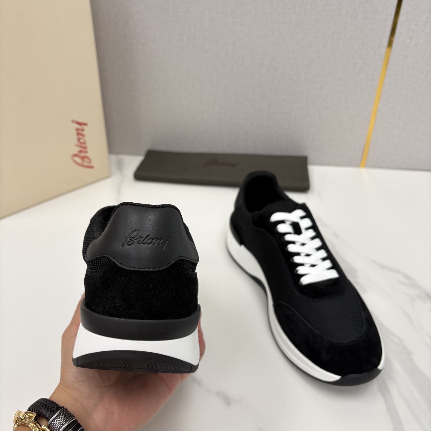 💋💍 Brion* （布里-奥尼） 男士新款轻奢休闲运动鞋 该品牌于1945年创立于意大利罗马的男装奢侈