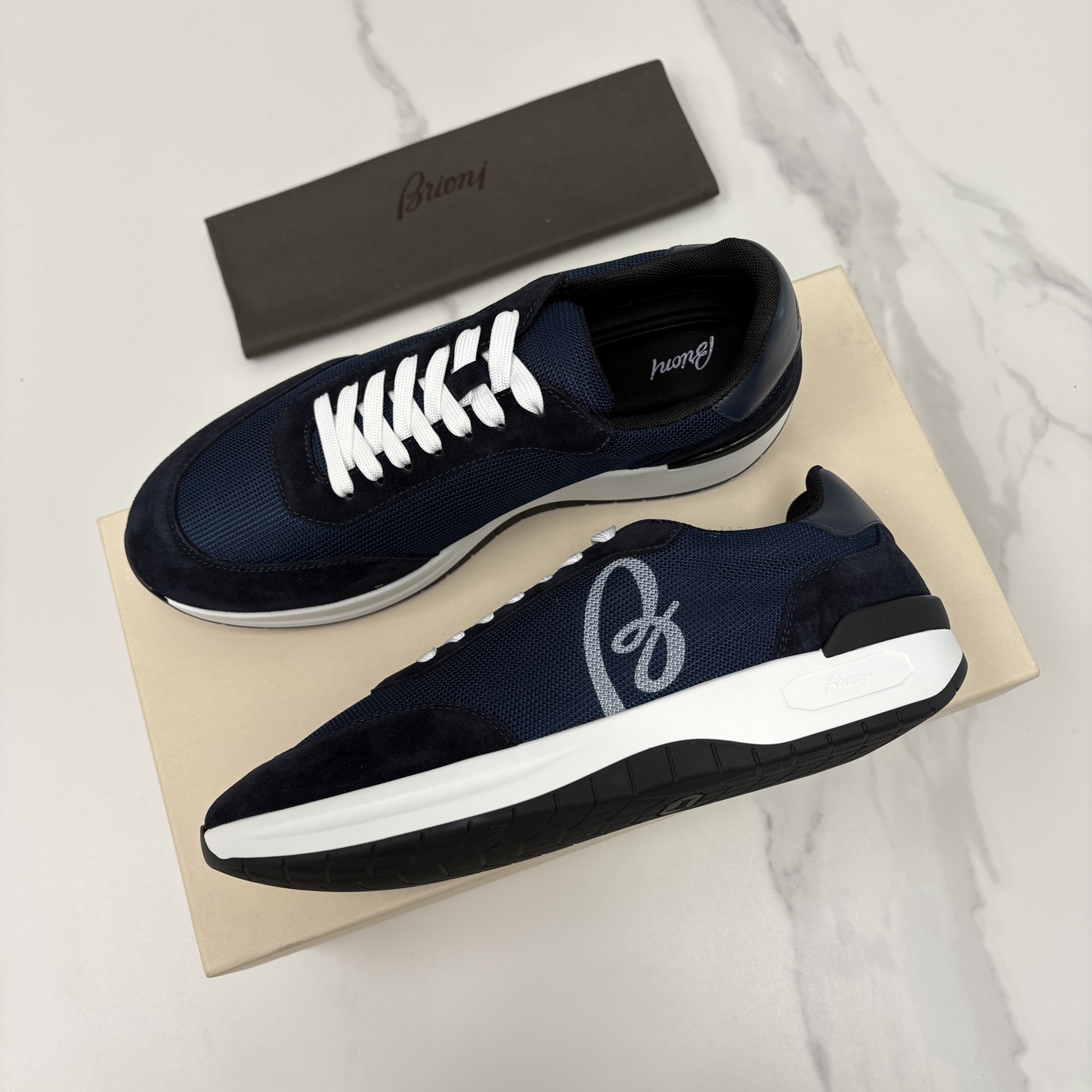 💋💍 Brion* （布里-奥尼） 男士新款轻奢休闲运动鞋 该品牌于1945年创立于意大利罗马的男装奢侈
