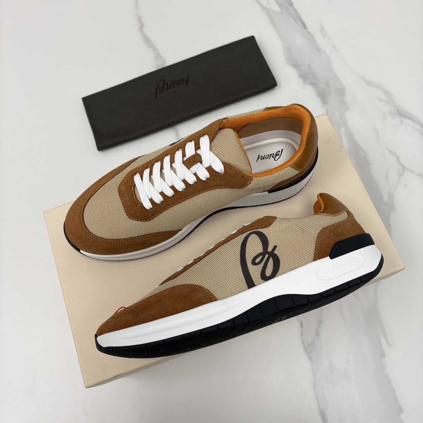 💋💍 Brion* （布里-奥尼） 男士新款轻奢休闲运动鞋 该品牌于1945年创立于意大利罗马的男装奢侈