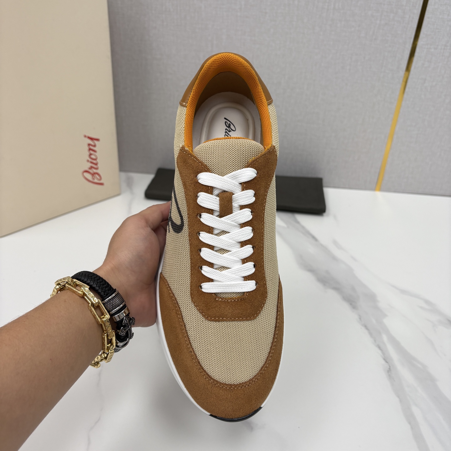 💋💍 Brion* （布里-奥尼） 男士新款轻奢休闲运动鞋 该品牌于1945年创立于意大利罗马的男装奢侈