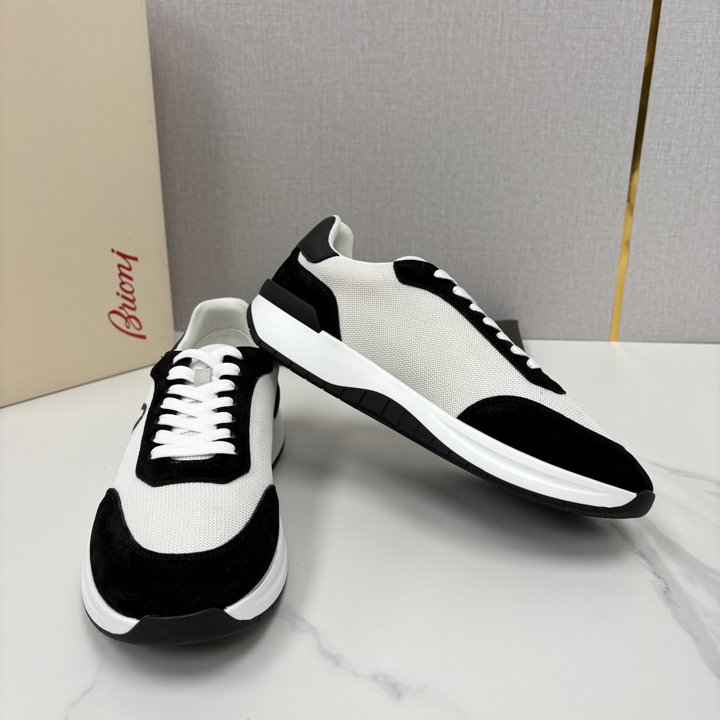 💋💍 Brion* （布里-奥尼） 男士新款轻奢休闲运动鞋 该品牌于1945年创立于意大利罗马的男装奢侈