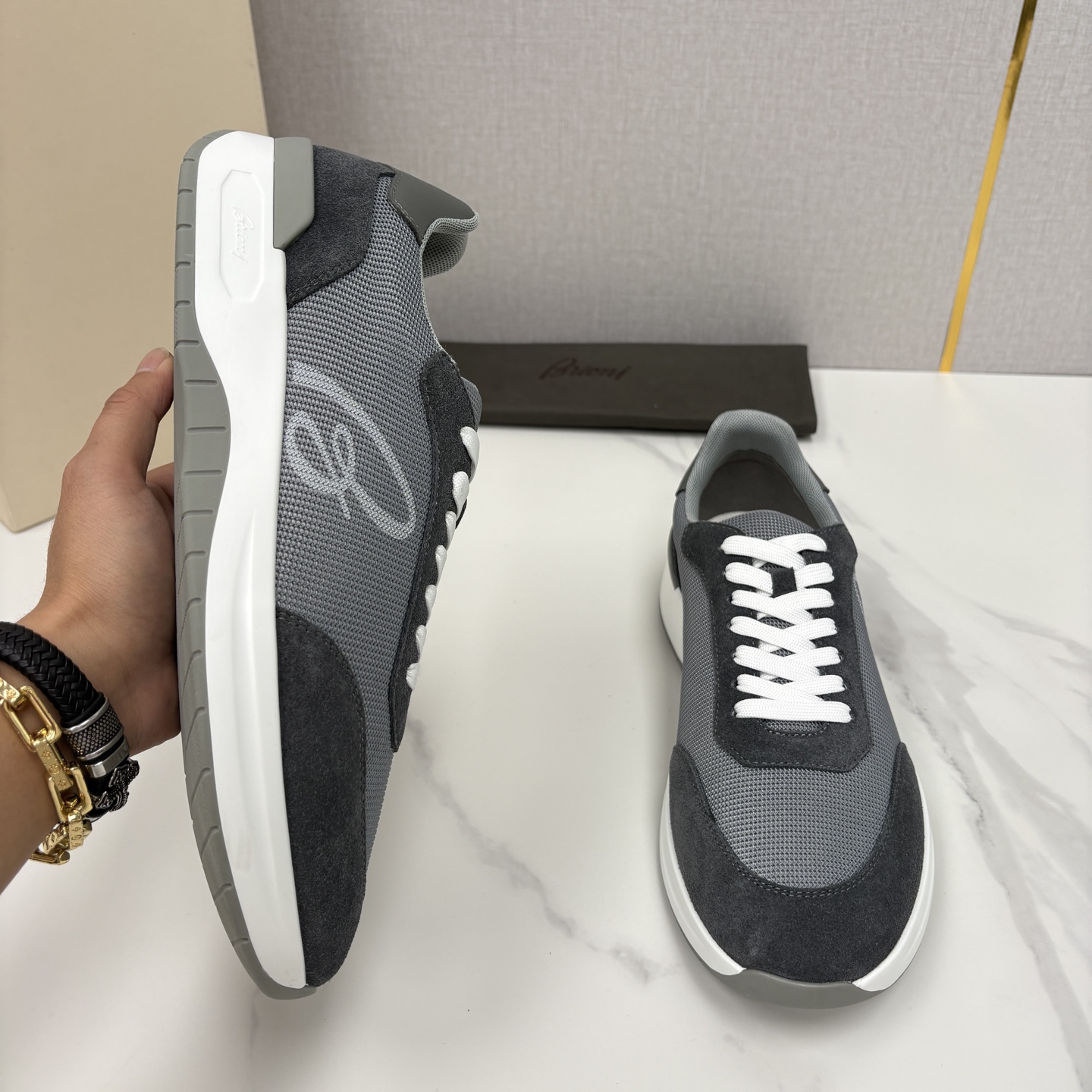 💋💍 Brion* （布里-奥尼） 男士新款轻奢休闲运动鞋 该品牌于1945年创立于意大利罗马的男装奢侈