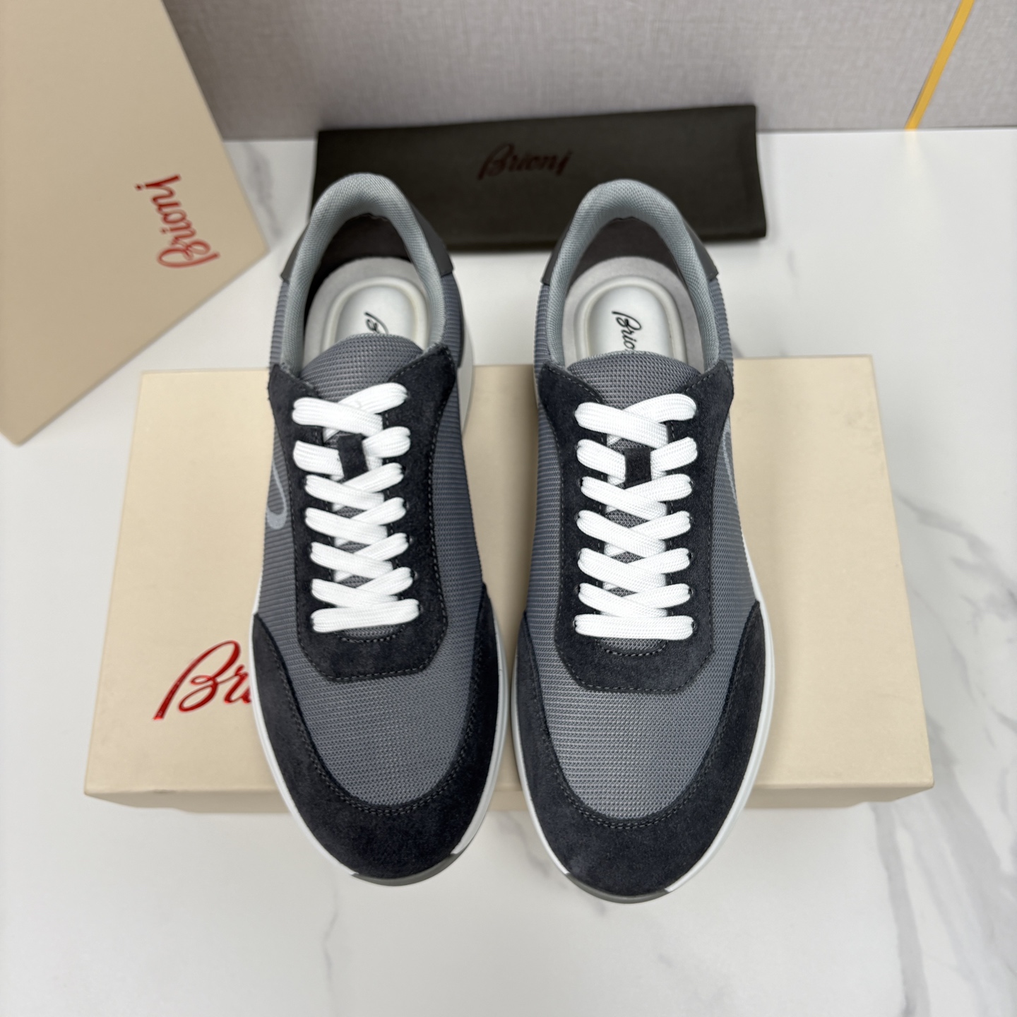 💋💍 Brion* （布里-奥尼） 男士新款轻奢休闲运动鞋 该品牌于1945年创立于意大利罗马的男装奢侈