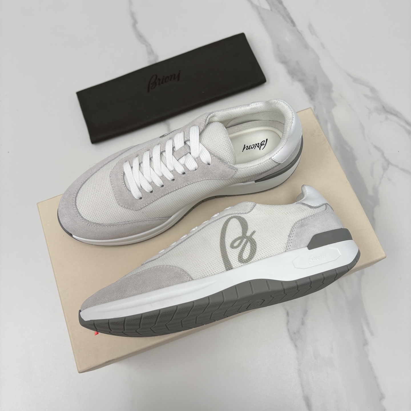 💋💍 Brion* （布里-奥尼） 男士新款轻奢休闲运动鞋 该品牌于1945年创立于意大利罗马的男装奢侈