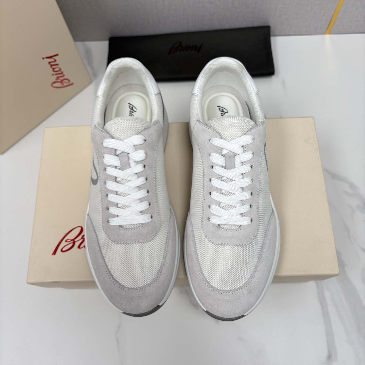 💋💍 Brion* （布里-奥尼） 男士新款轻奢休闲运动鞋 该品牌于1945年创立于意大利罗马的男装奢侈