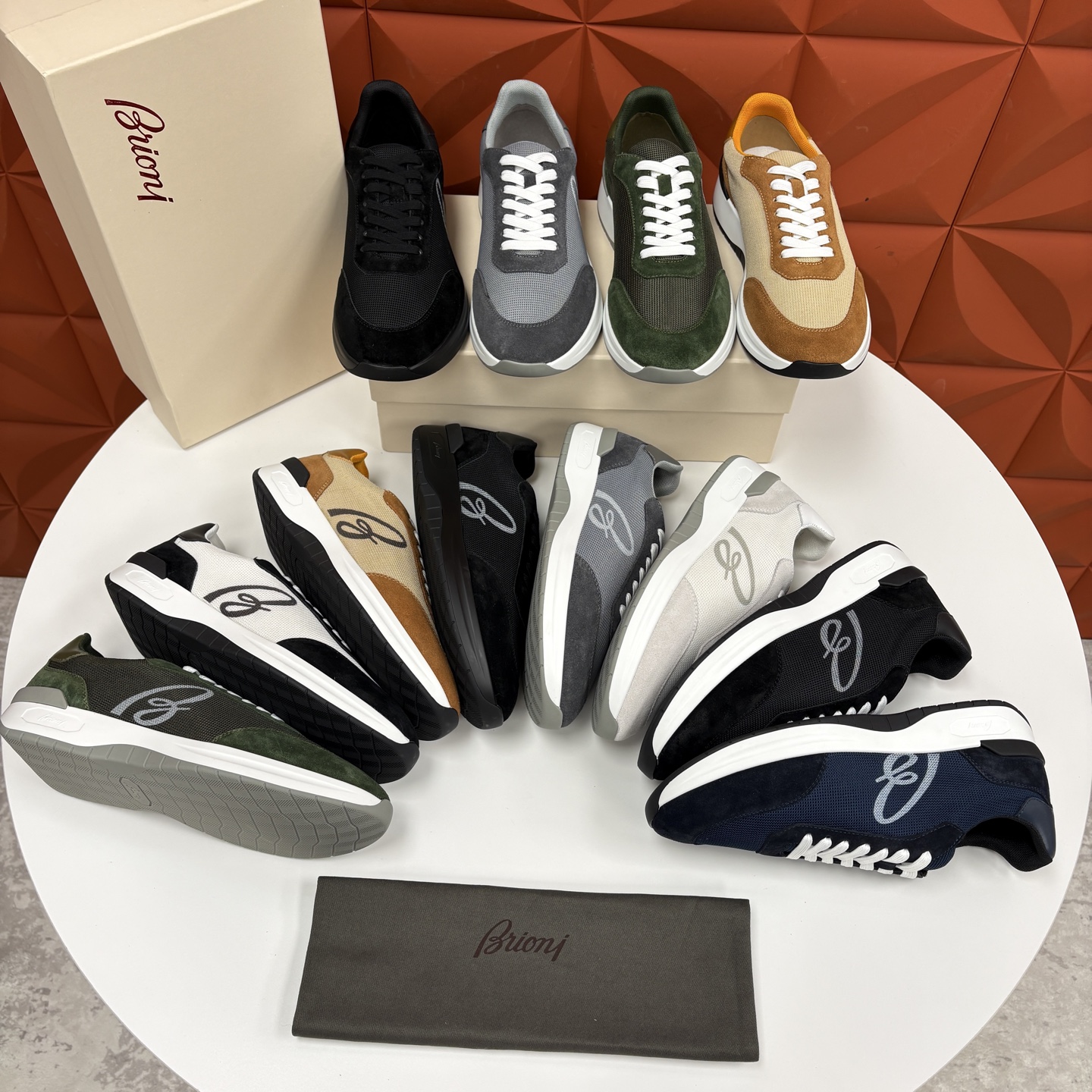💋💍 Brion* （布里-奥尼） 男士新款轻奢休闲运动鞋 该品牌于1945年创立于意大利罗马的男装奢侈