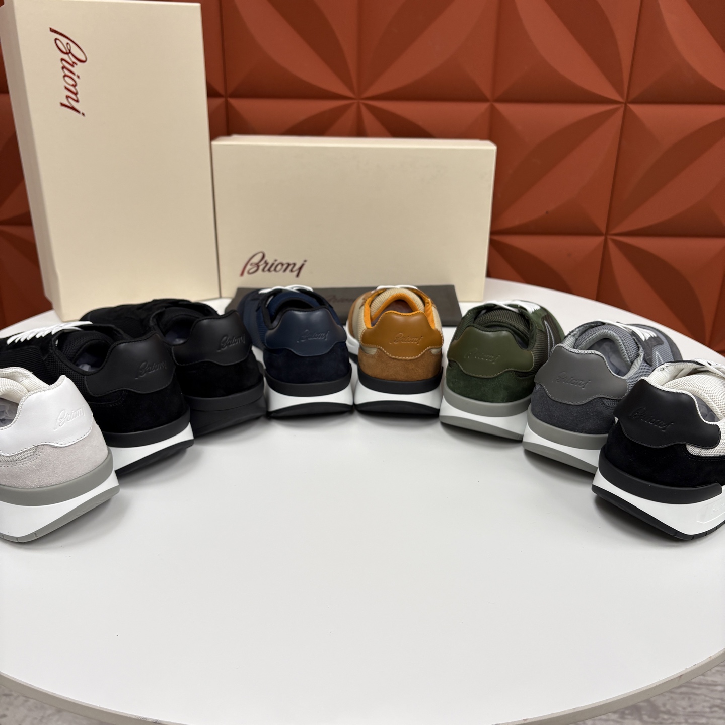 💋💍 Brion* （布里-奥尼） 男士新款轻奢休闲运动鞋 该品牌于1945年创立于意大利罗马的男装奢侈