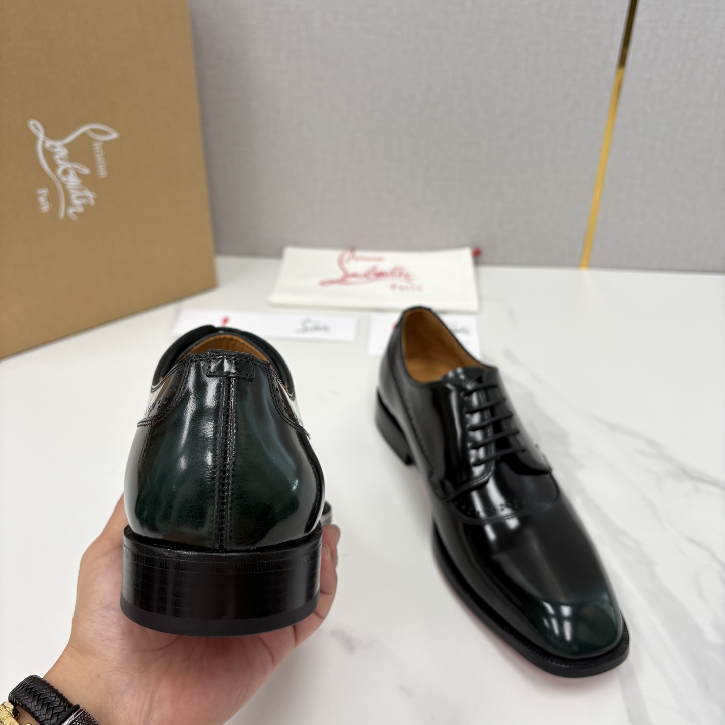 💋💍 CL 新品男士正装鞋皮鞋 Christia* Loubouti* 红底鞋 皮革肌理与红底美学的绅士