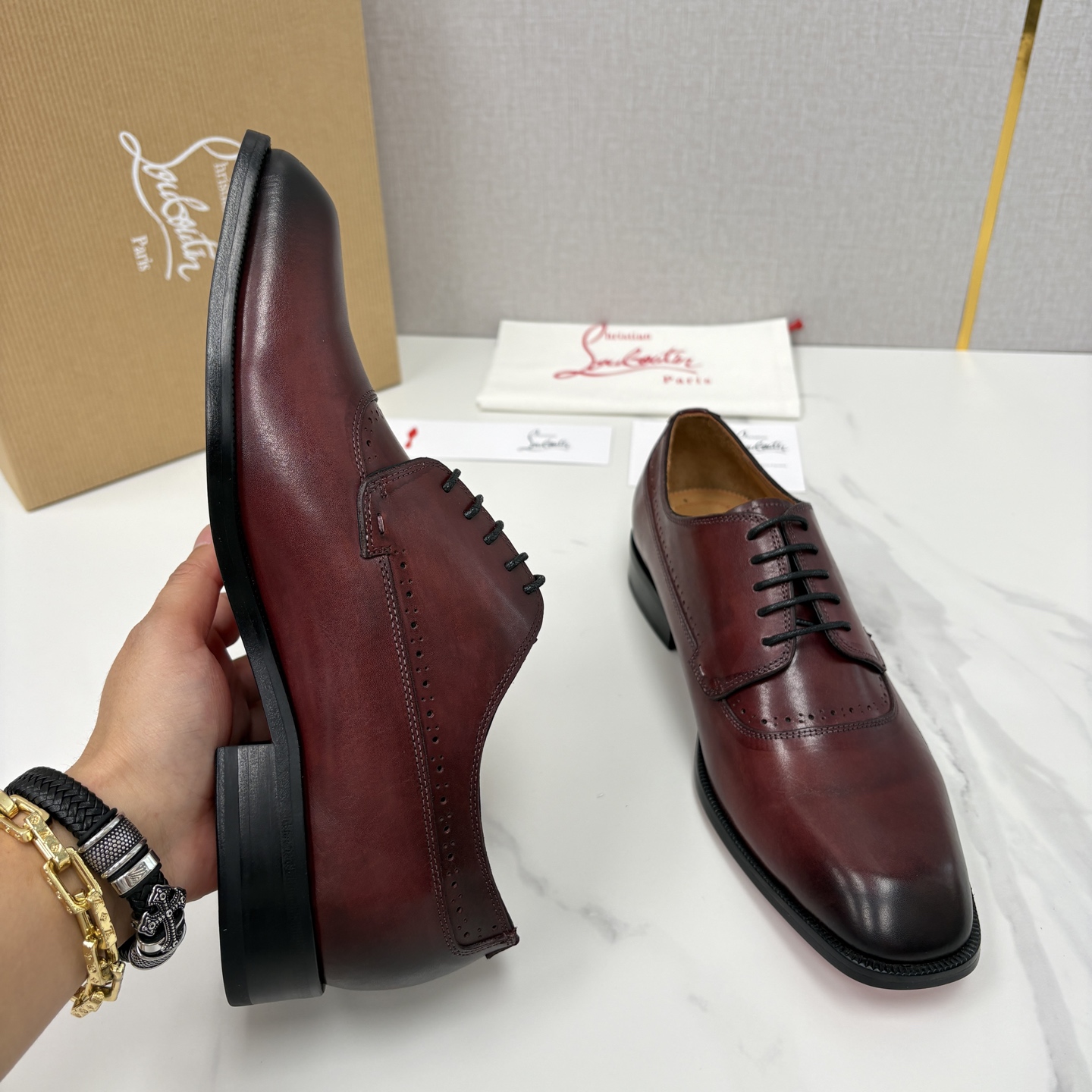 💋💍 CL 新品男士正装鞋皮鞋 Christia* Loubouti* 红底鞋 皮革肌理与红底美学的绅士