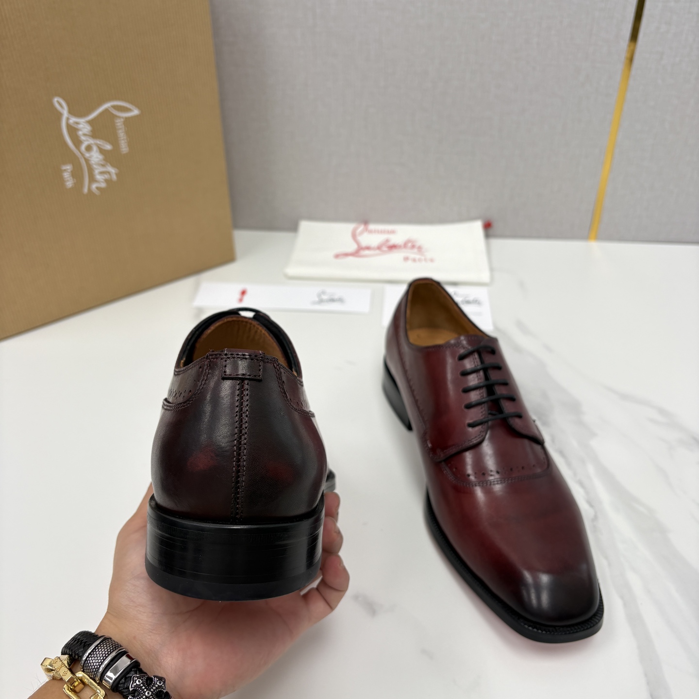 💋💍 CL 新品男士正装鞋皮鞋 Christia* Loubouti* 红底鞋 皮革肌理与红底美学的绅士