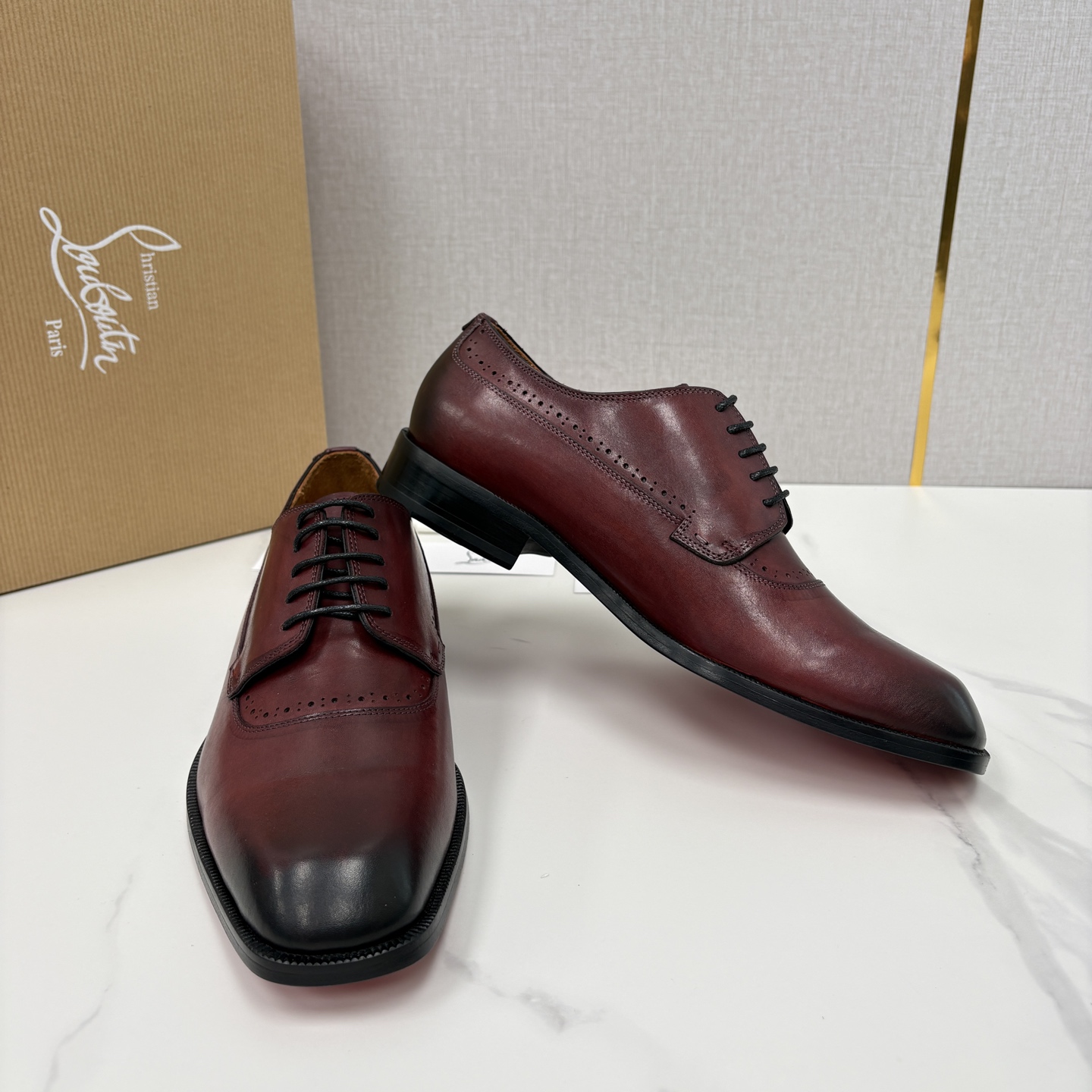 💋💍 CL 新品男士正装鞋皮鞋 Christia* Loubouti* 红底鞋 皮革肌理与红底美学的绅士