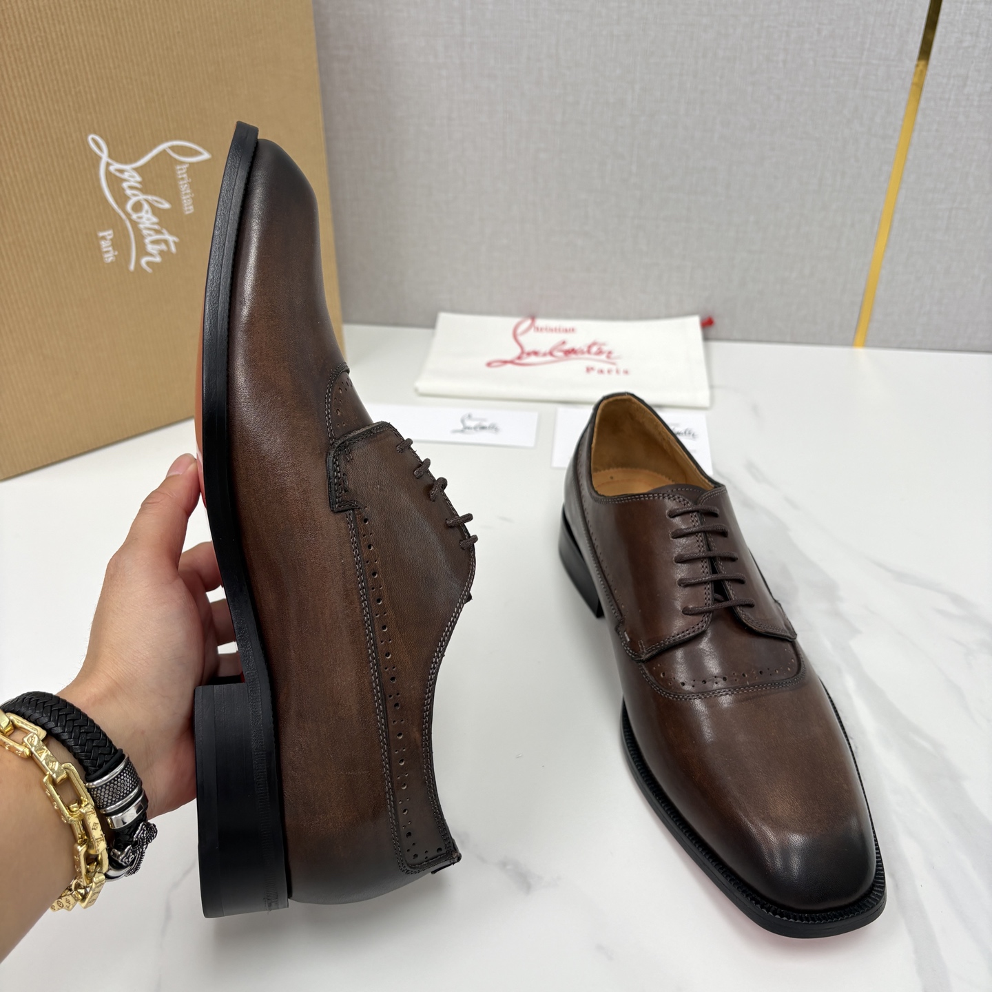 💋💍 CL 新品男士正装鞋皮鞋 Christia* Loubouti* 红底鞋 皮革肌理与红底美学的绅士