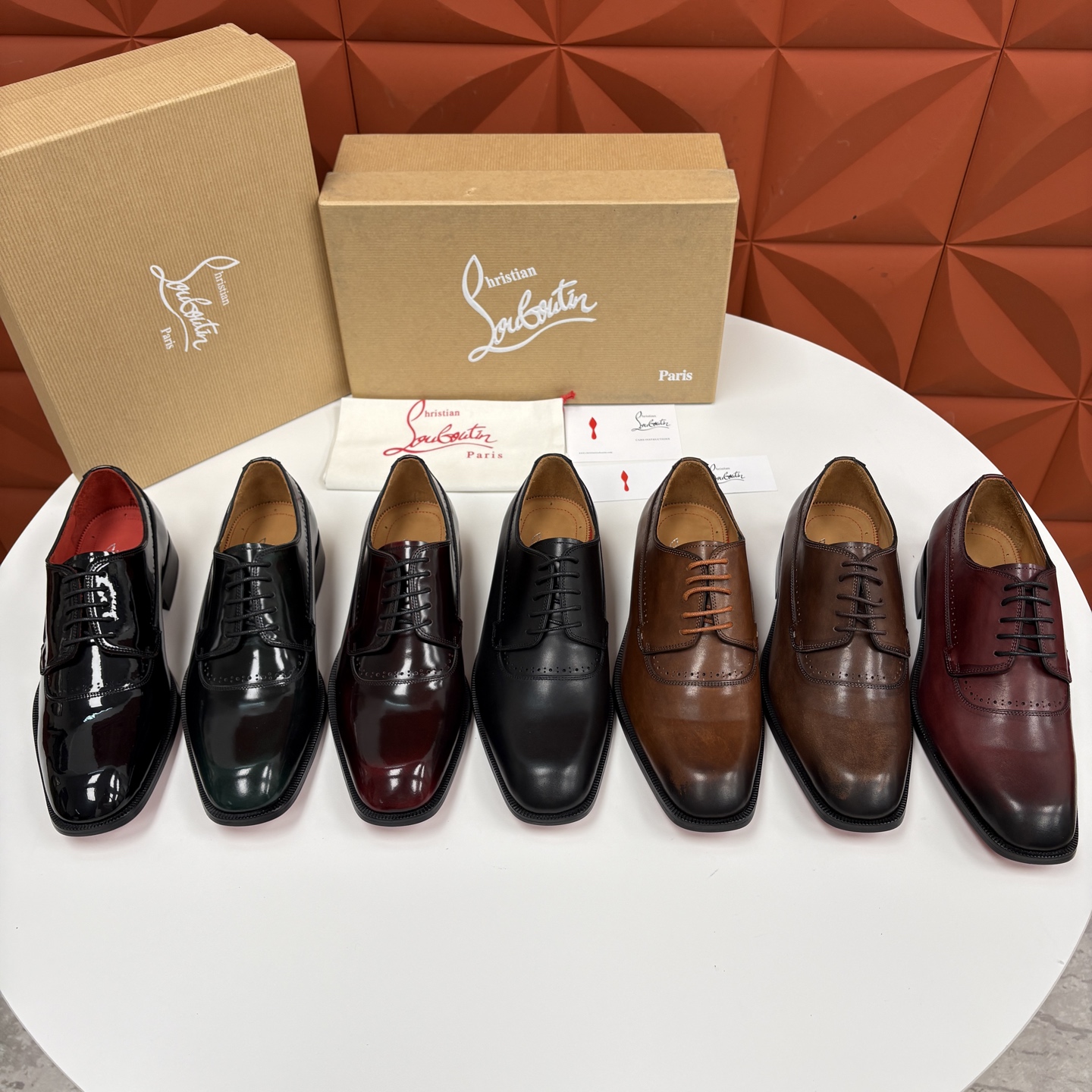 💋💍 CL 新品男士正装鞋皮鞋 Christia* Loubouti* 红底鞋 皮革肌理与红底美学的绅士